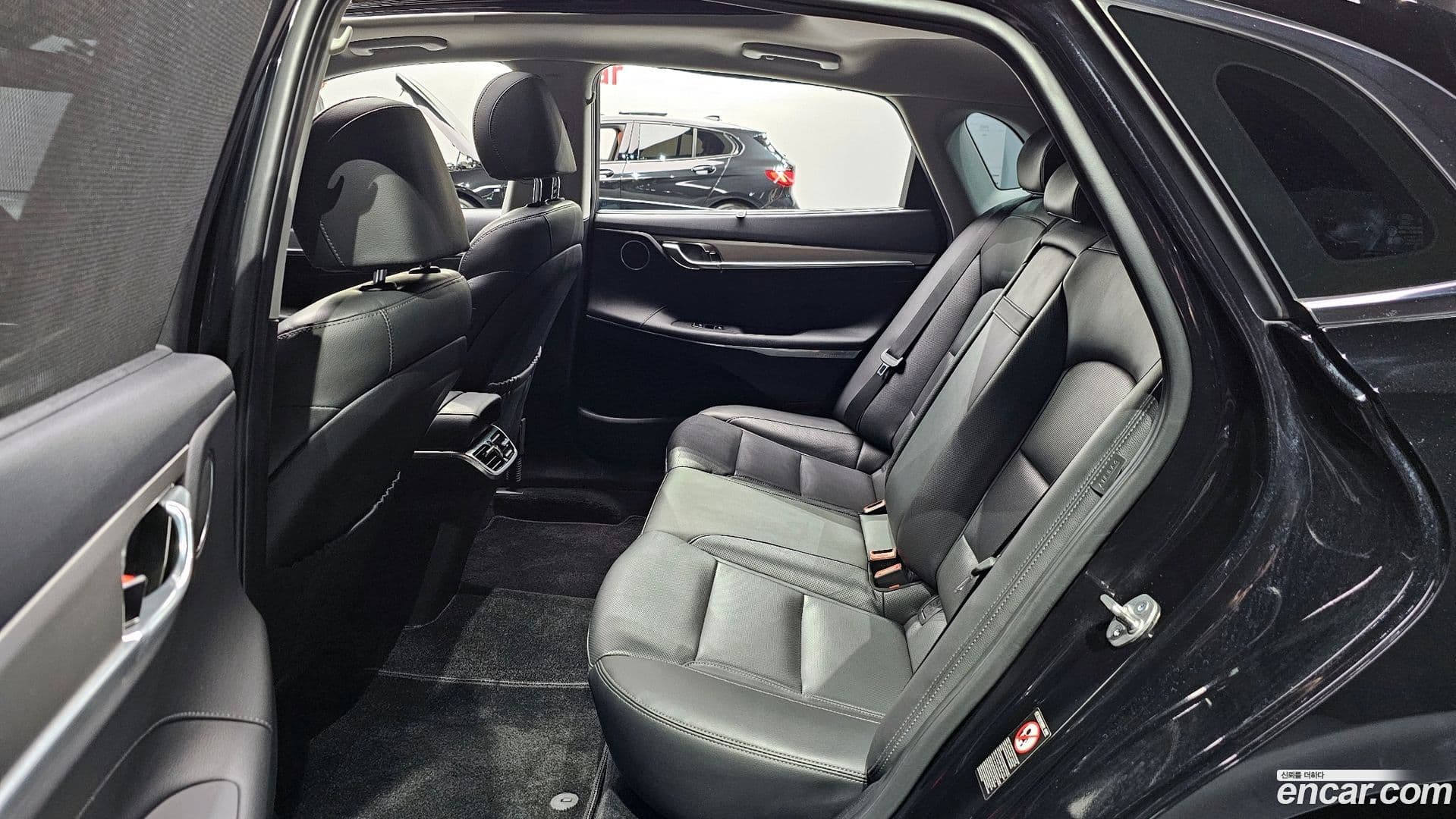 Main__Slider__Photo:Grandeur Hyundai 2022.7-10