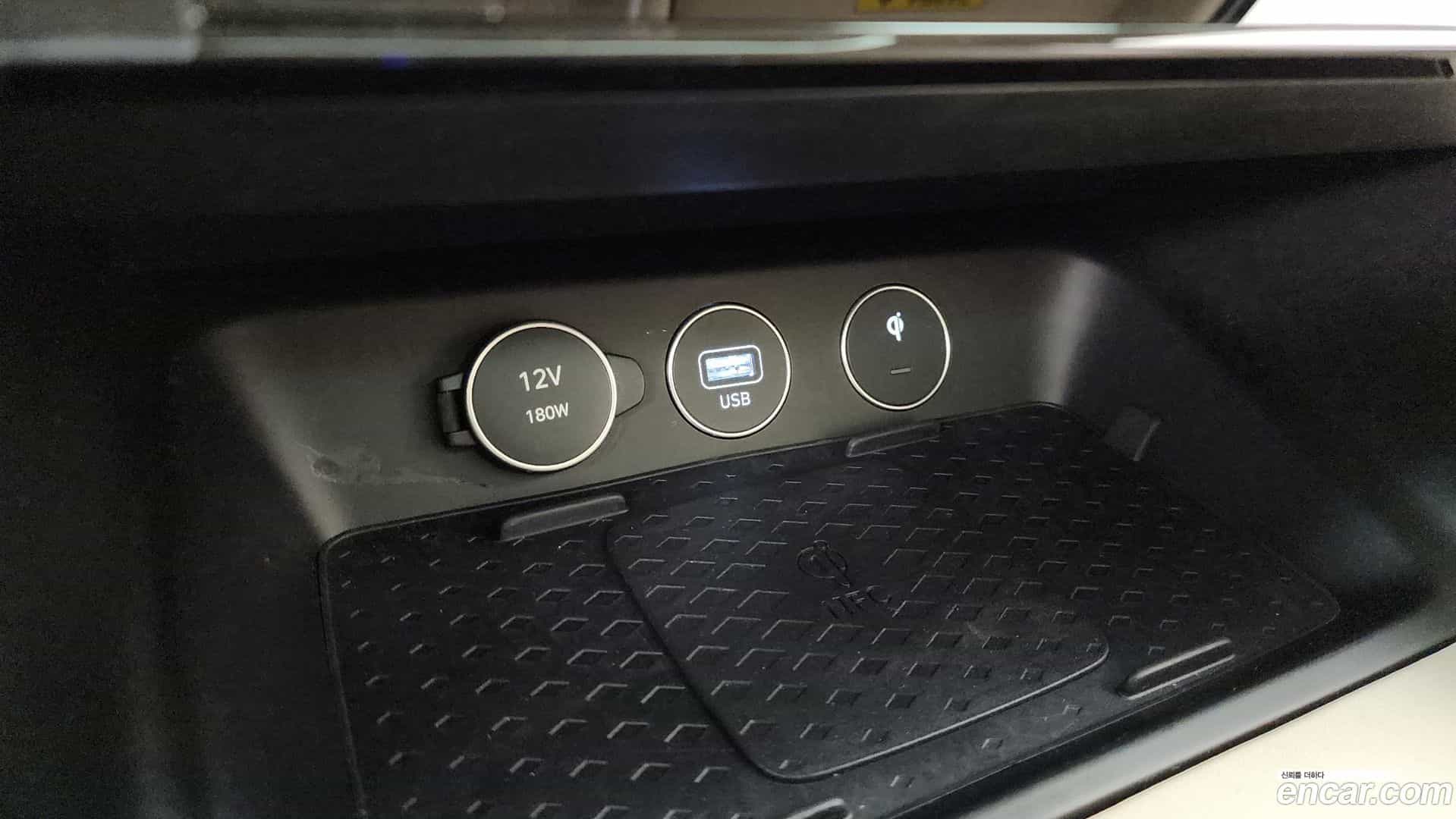 G70 Genesis 2023.7-INNER-036