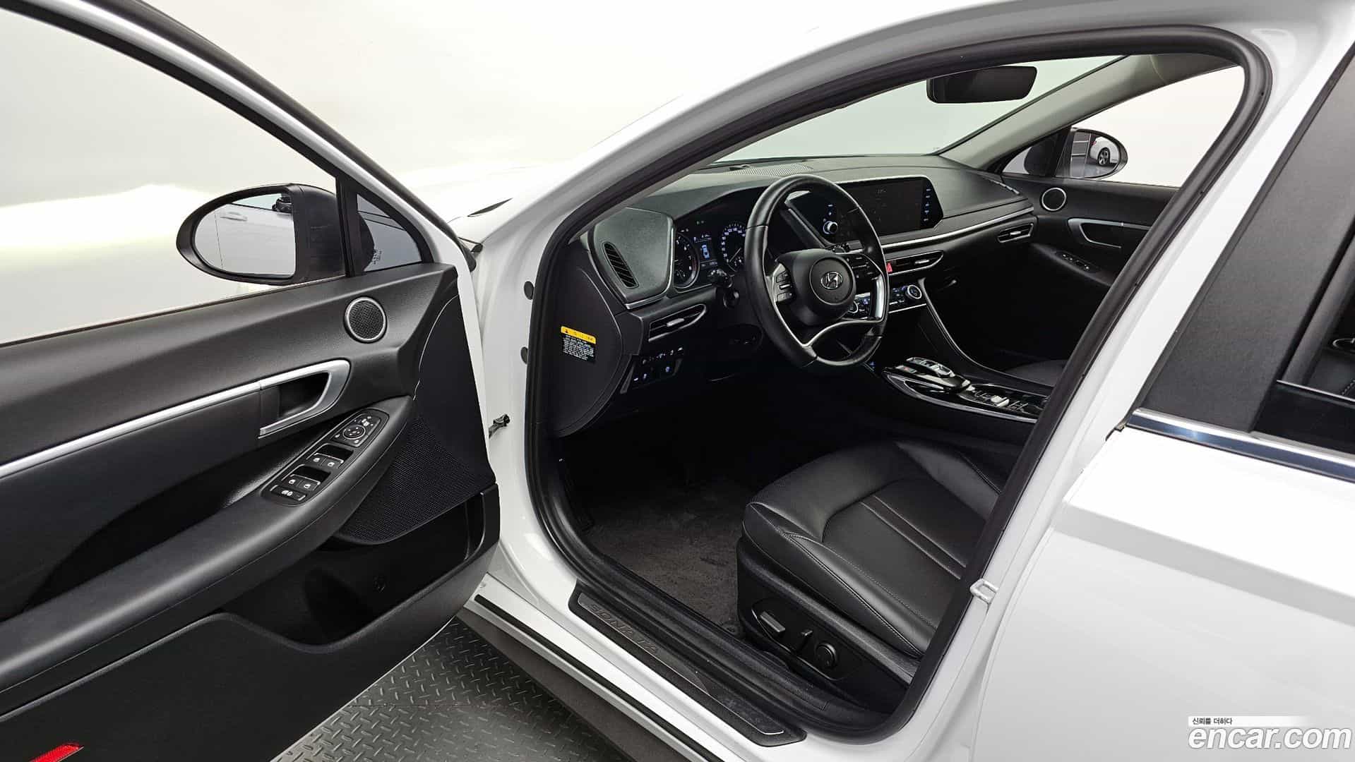 Sonata Hyundai 2019.10-INNER-010