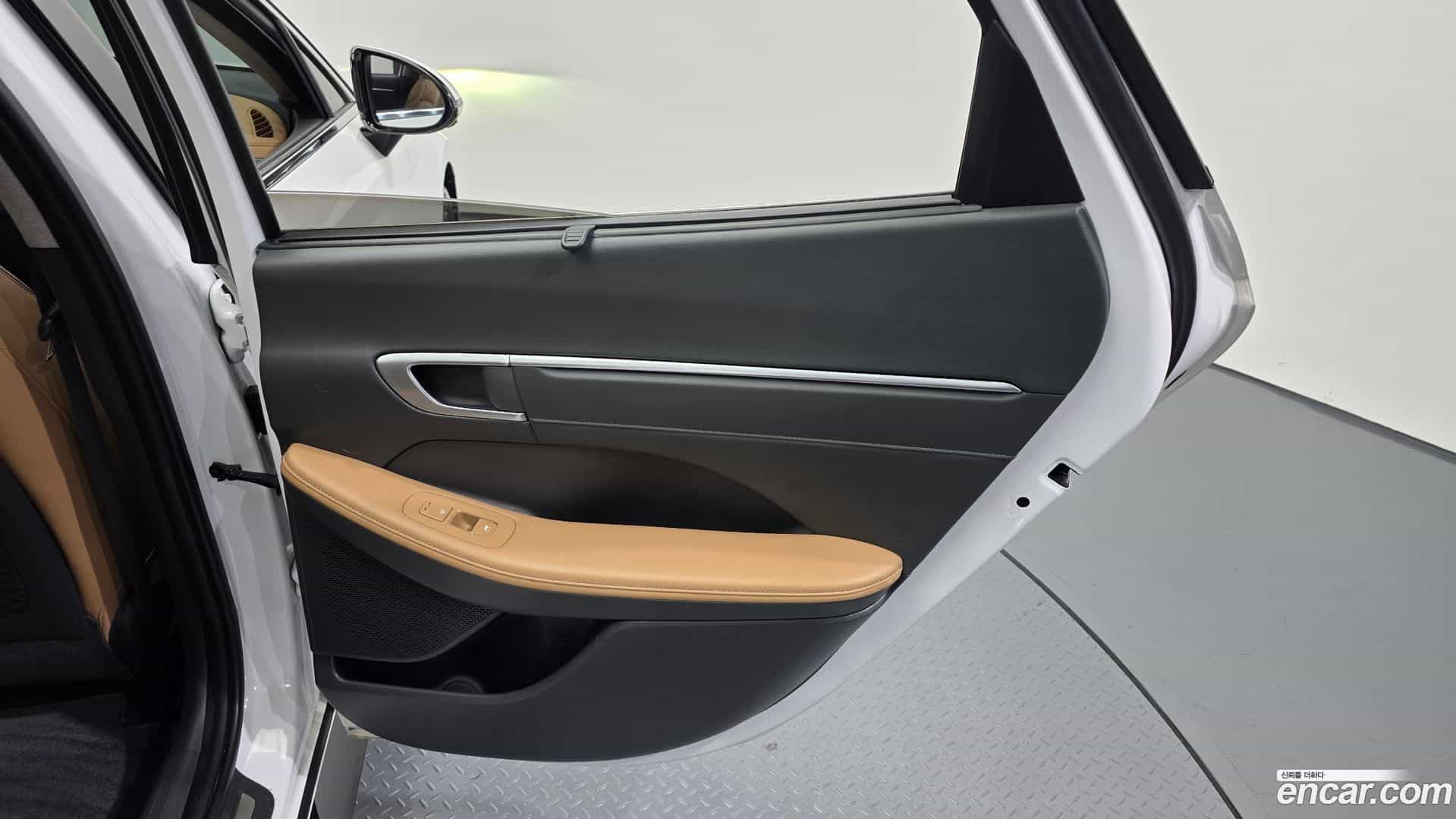 Sonata Hyundai 2019.4-INNER-035