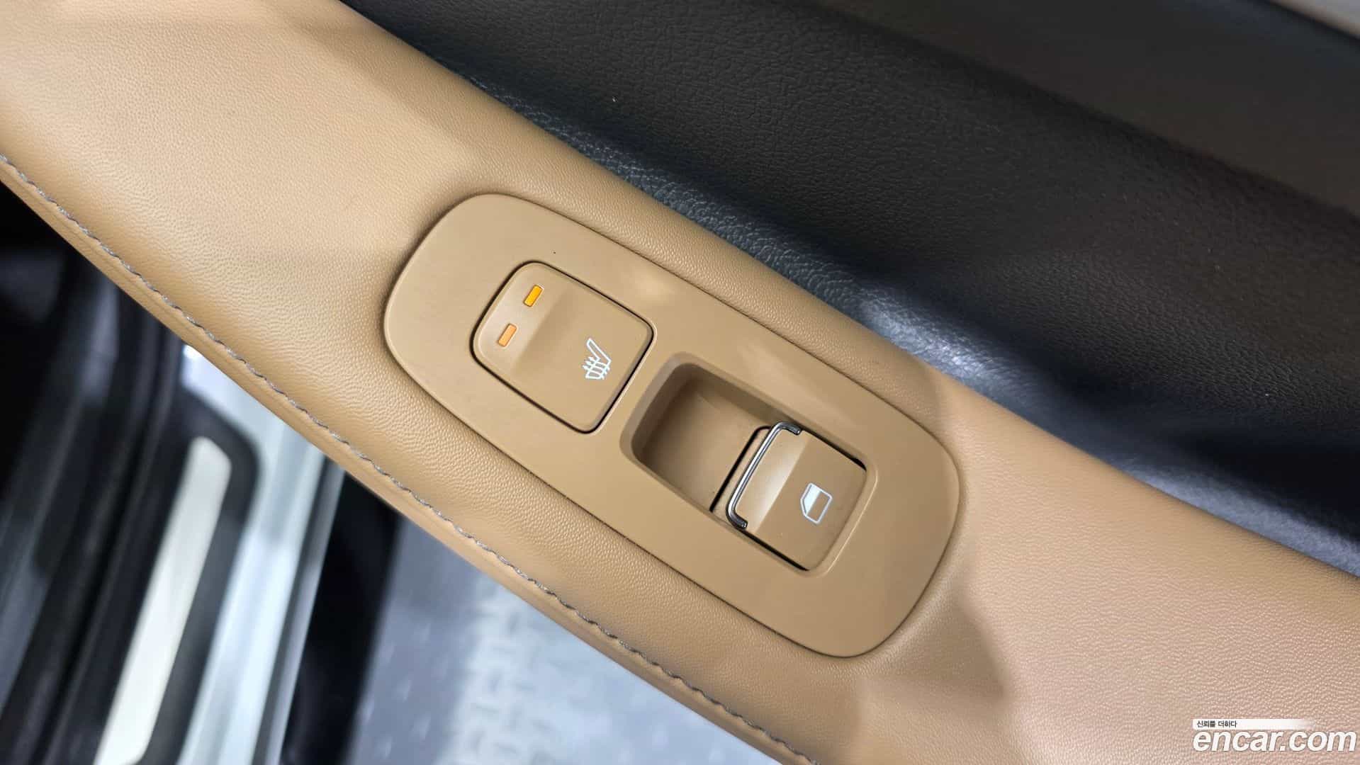 Sonata Hyundai 2019.4-OPTION-043