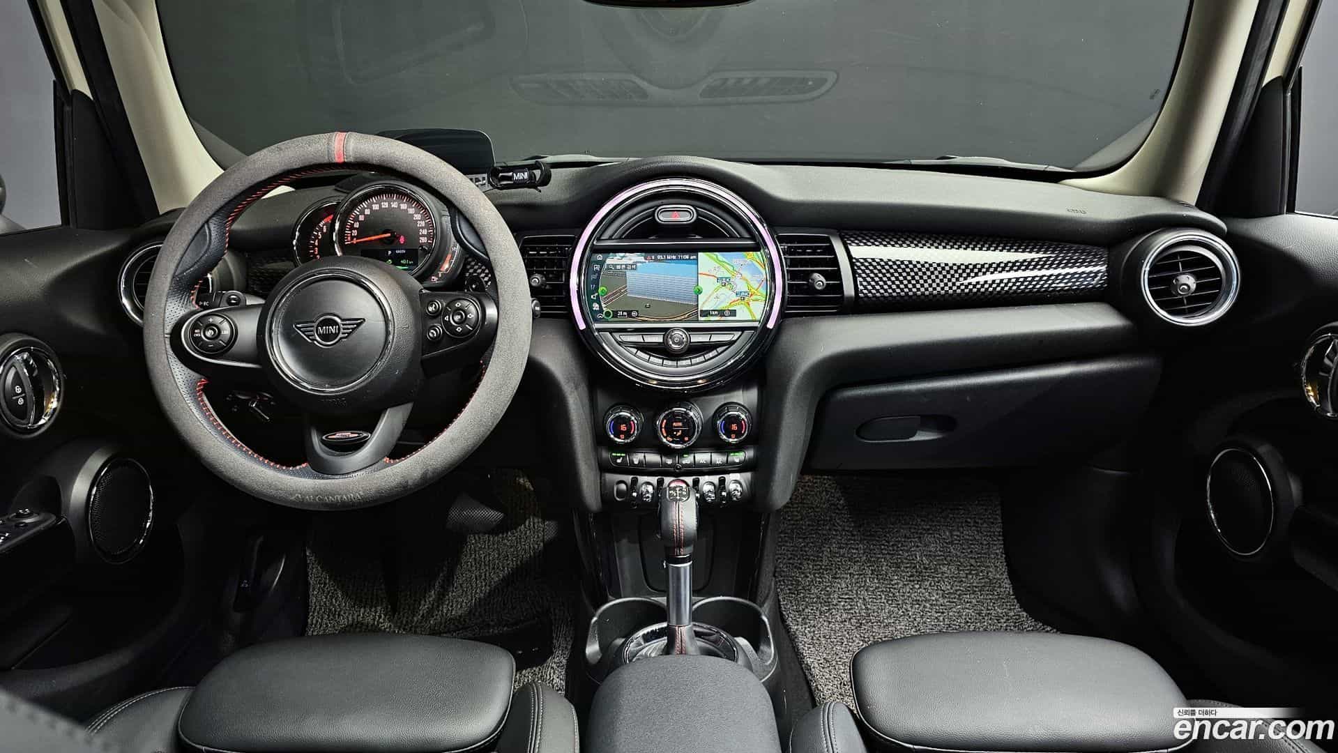 Cooper Mini 2019.3-INNER-007