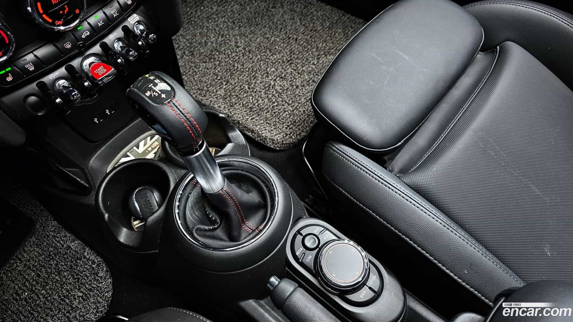 Cooper Mini 2019.3-INNER-009
