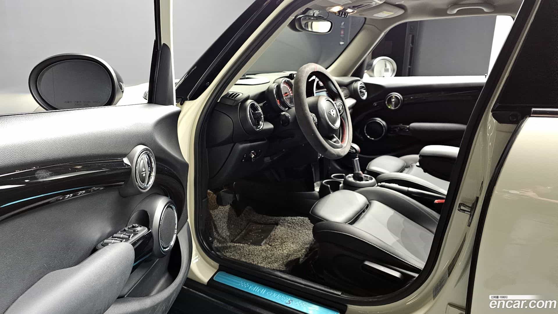 Cooper Mini 2019.3-INNER-010