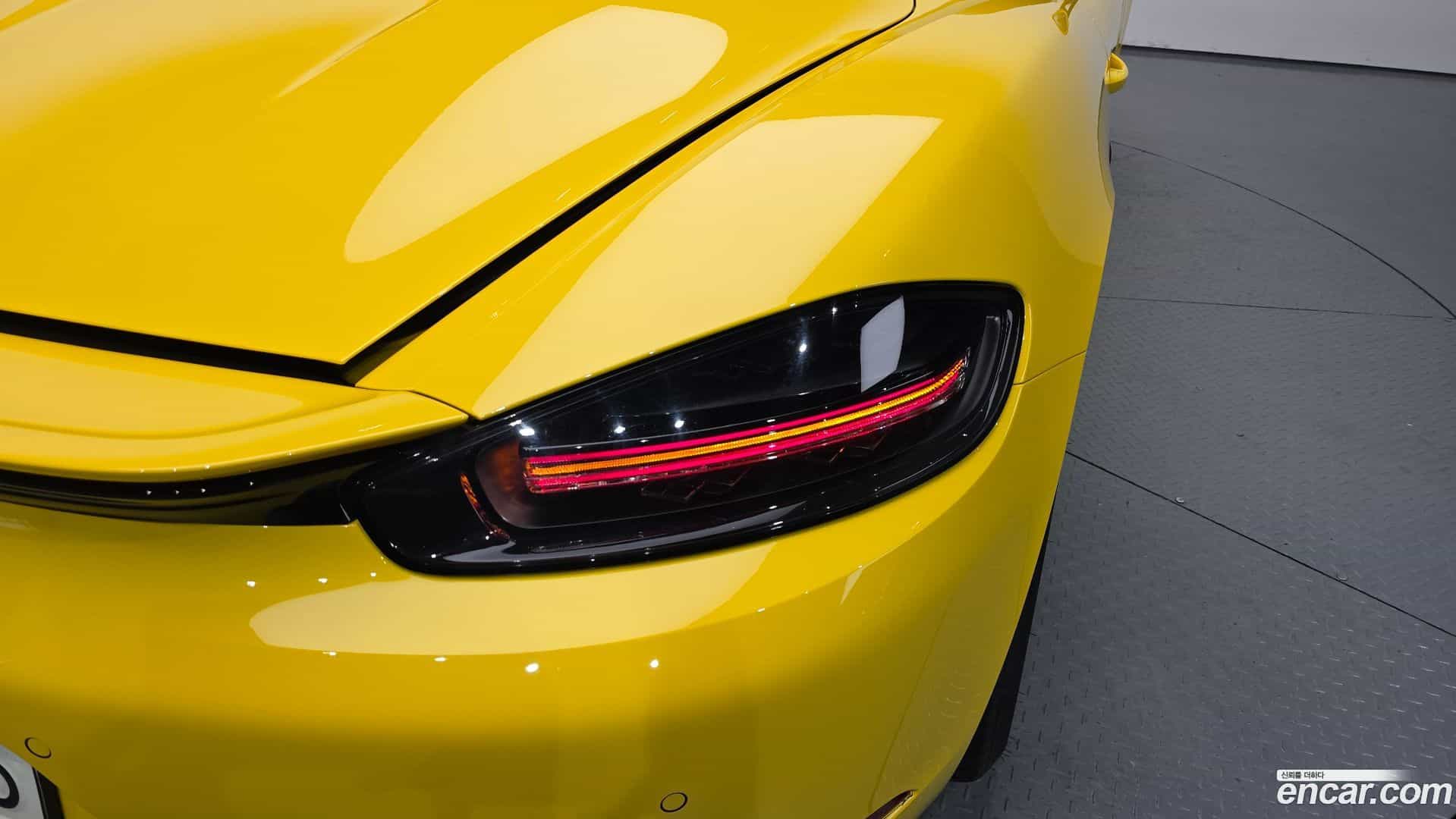 718 Porsche 2021.3-OUTER-033