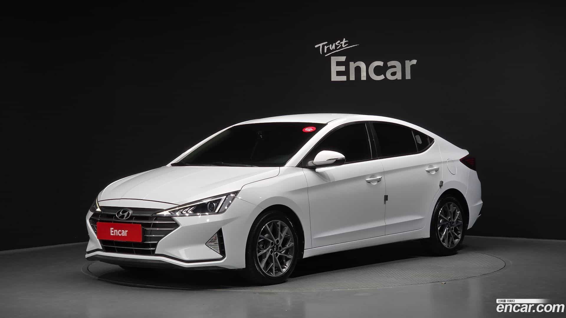AVANTE Hyundai 2019.9-OUTER-001