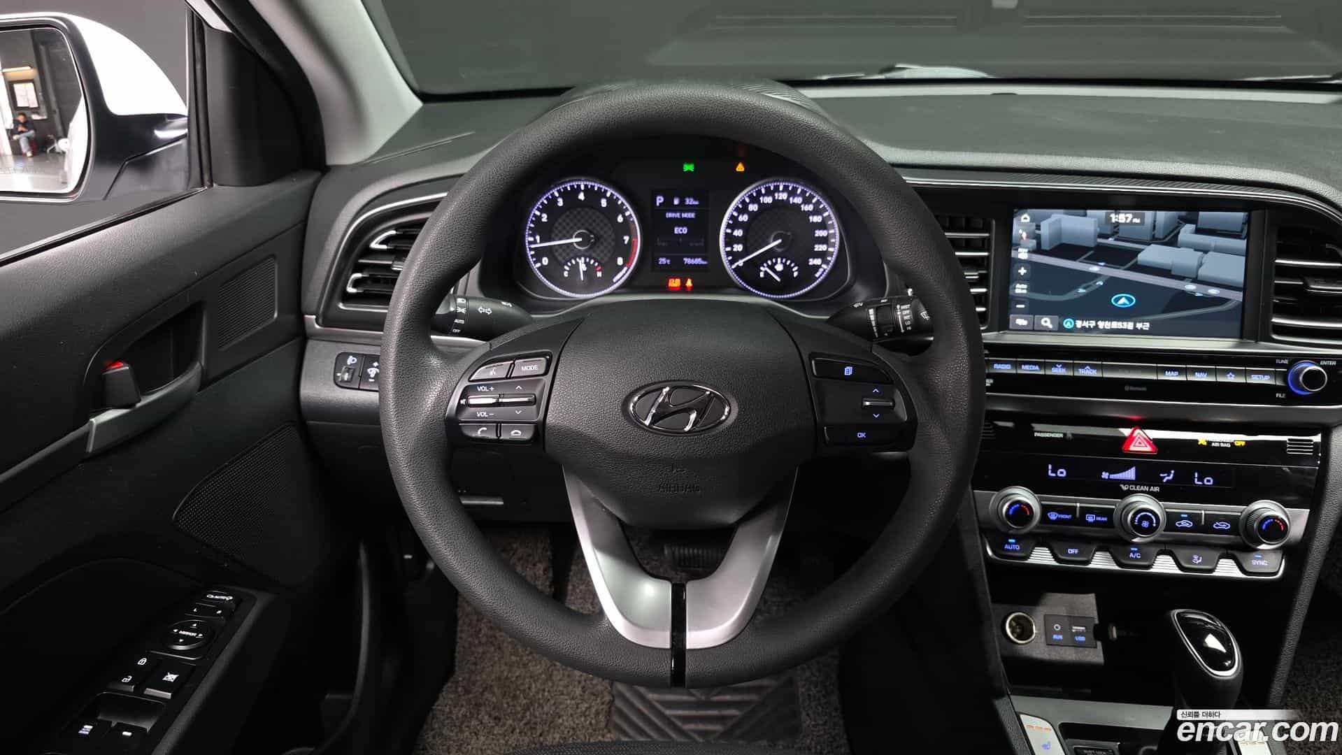 AVANTE Hyundai 2019.9-OPTION-018