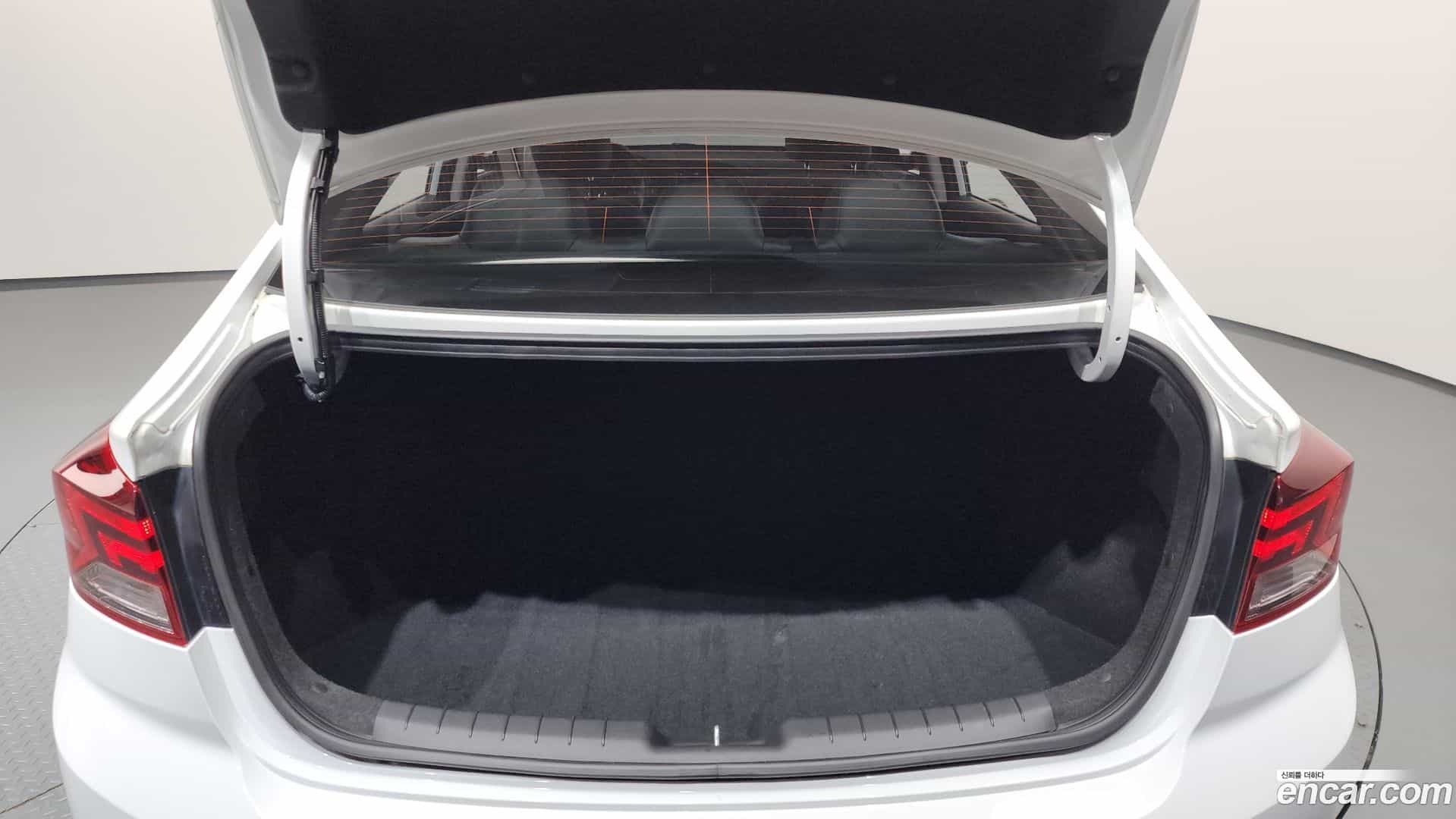 AVANTE Hyundai 2019.8-OPTION-022