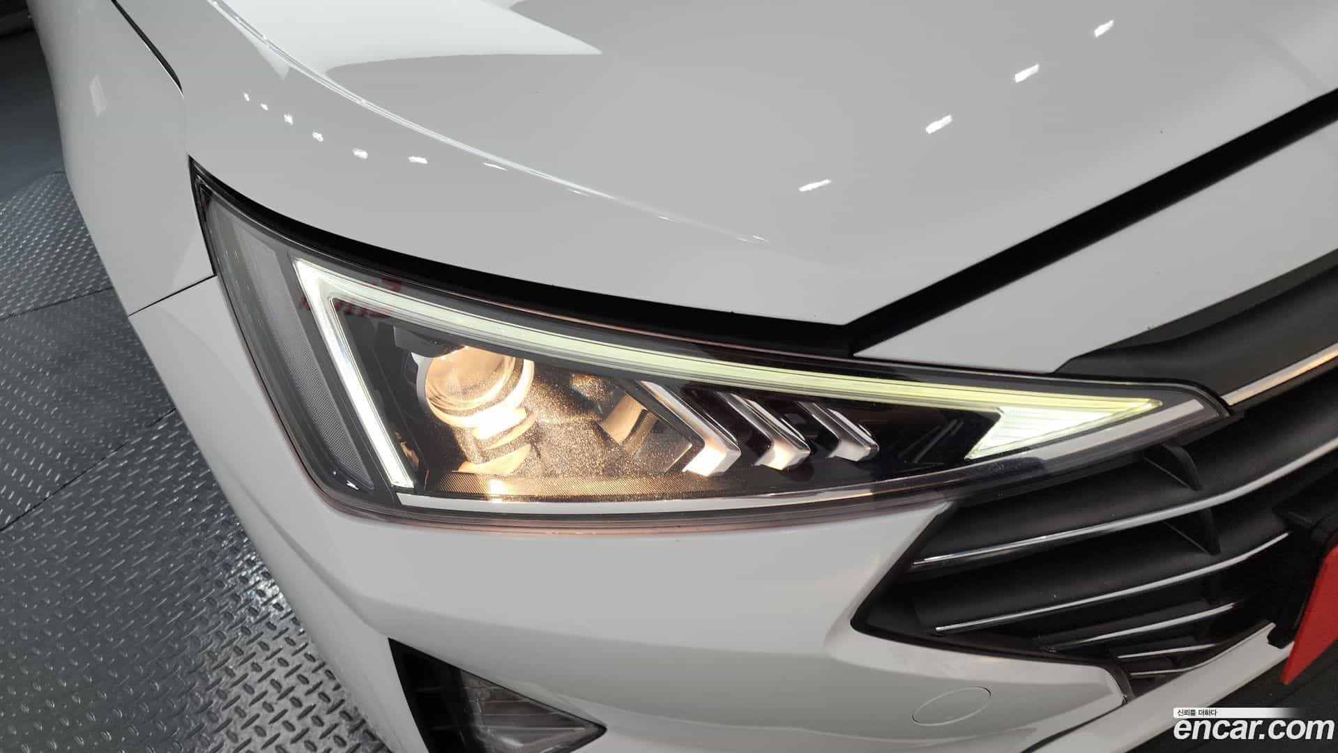 AVANTE Hyundai 2019.8-OUTER-032