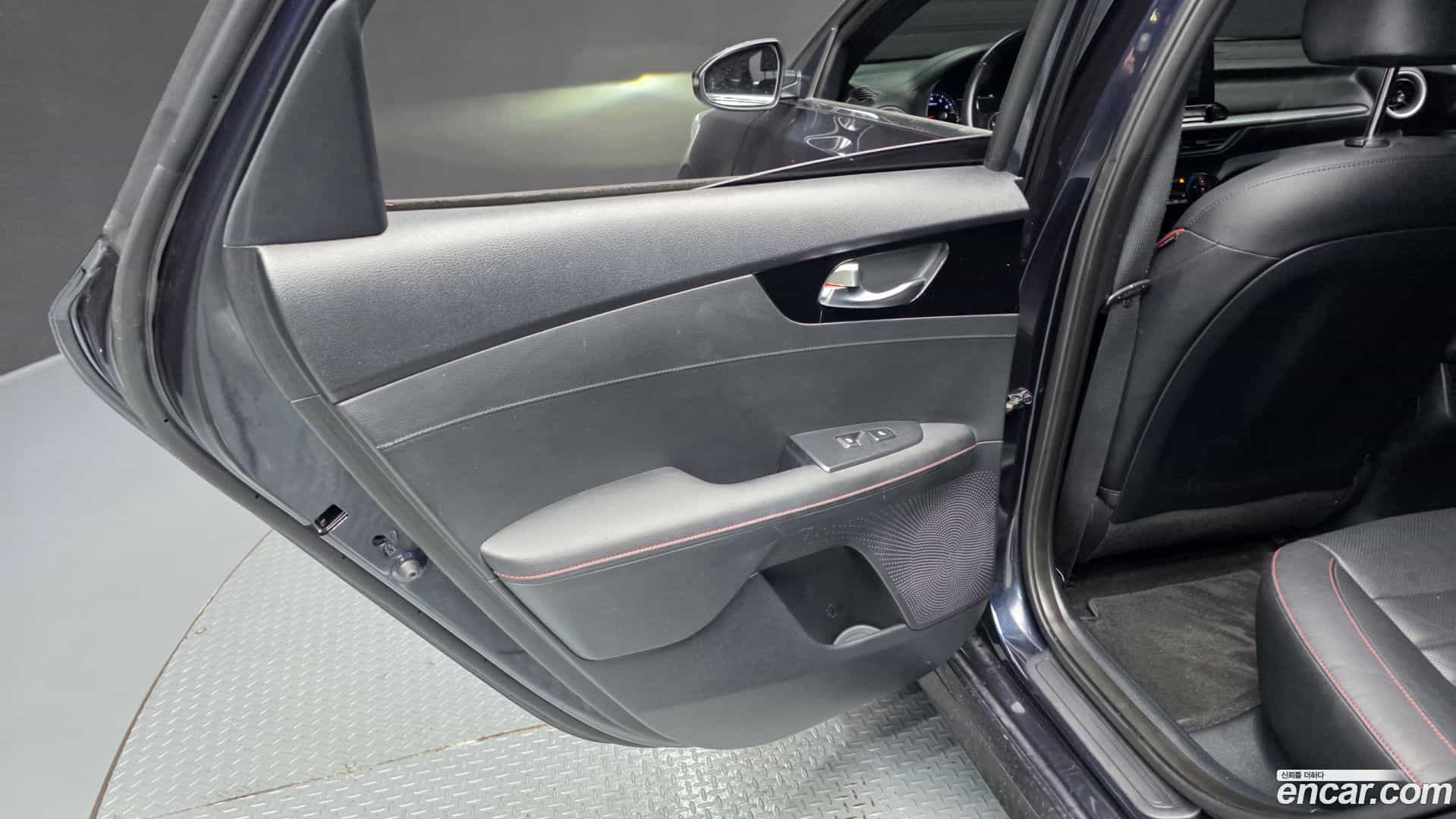 K3 Kia 2019.2-INNER-035