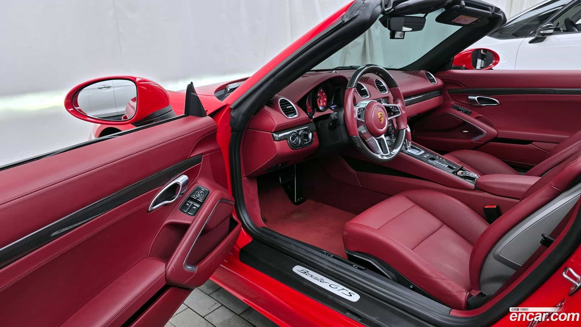 718 Porsche 2022.4-INNER-010