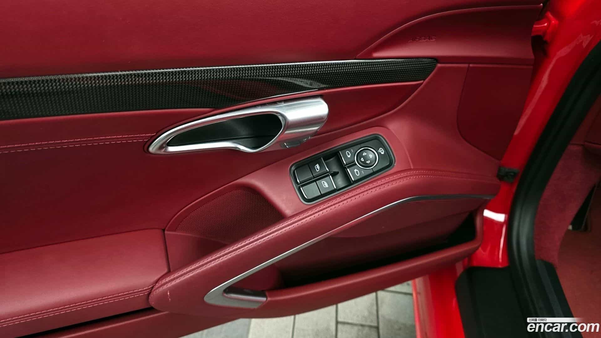 718 Porsche 2022.4-OPTION-042