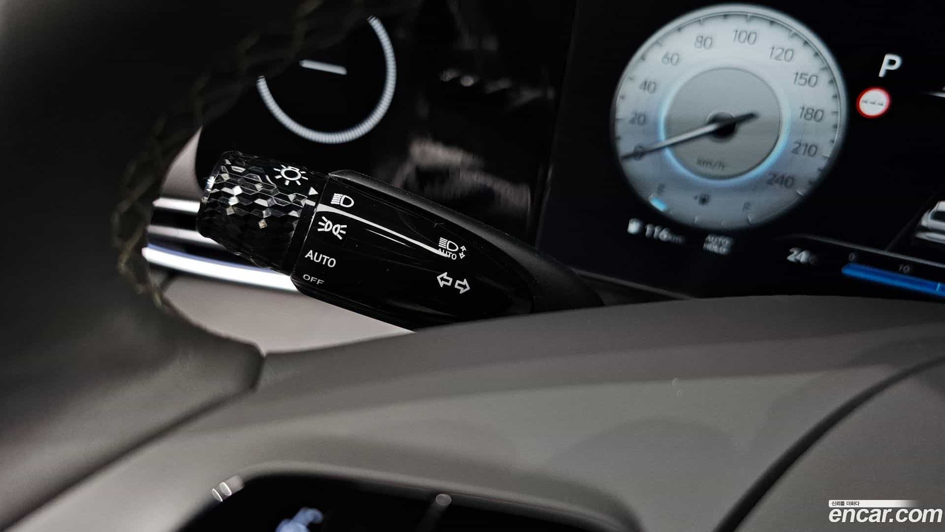 AVANTE Hyundai 2023.9-OPTION-021