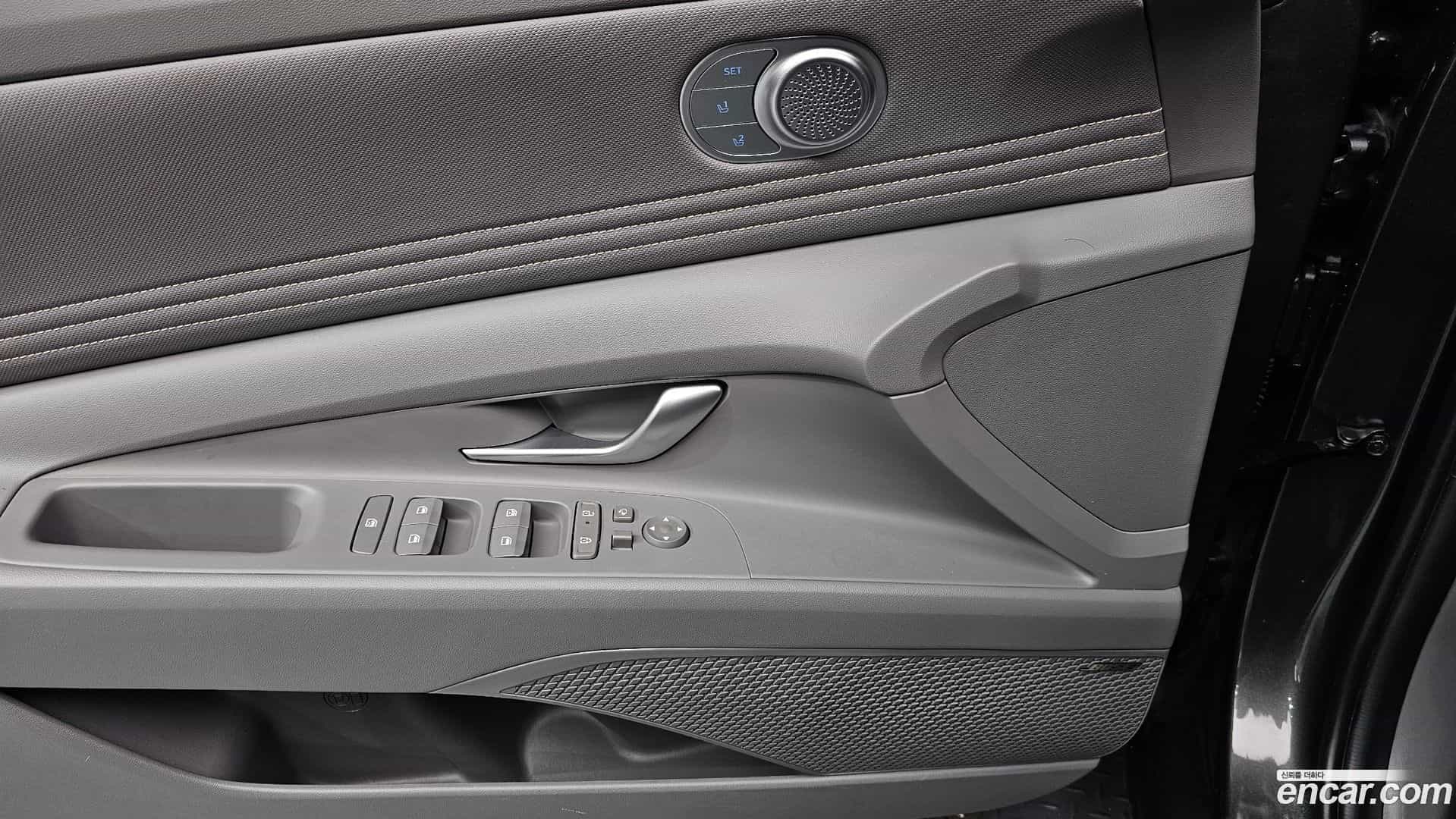 AVANTE Hyundai 2023.9-OPTION-022