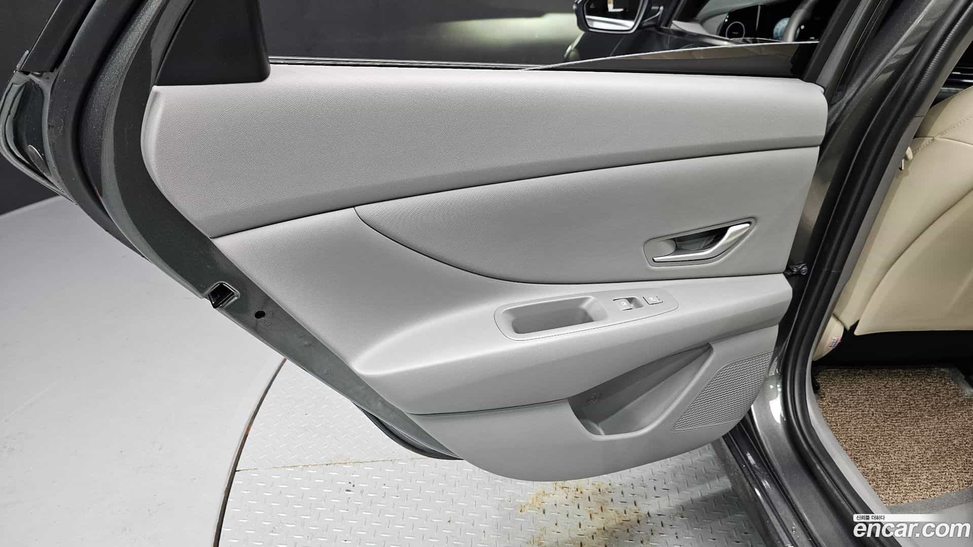 AVANTE Hyundai 2023.9-INNER-035
