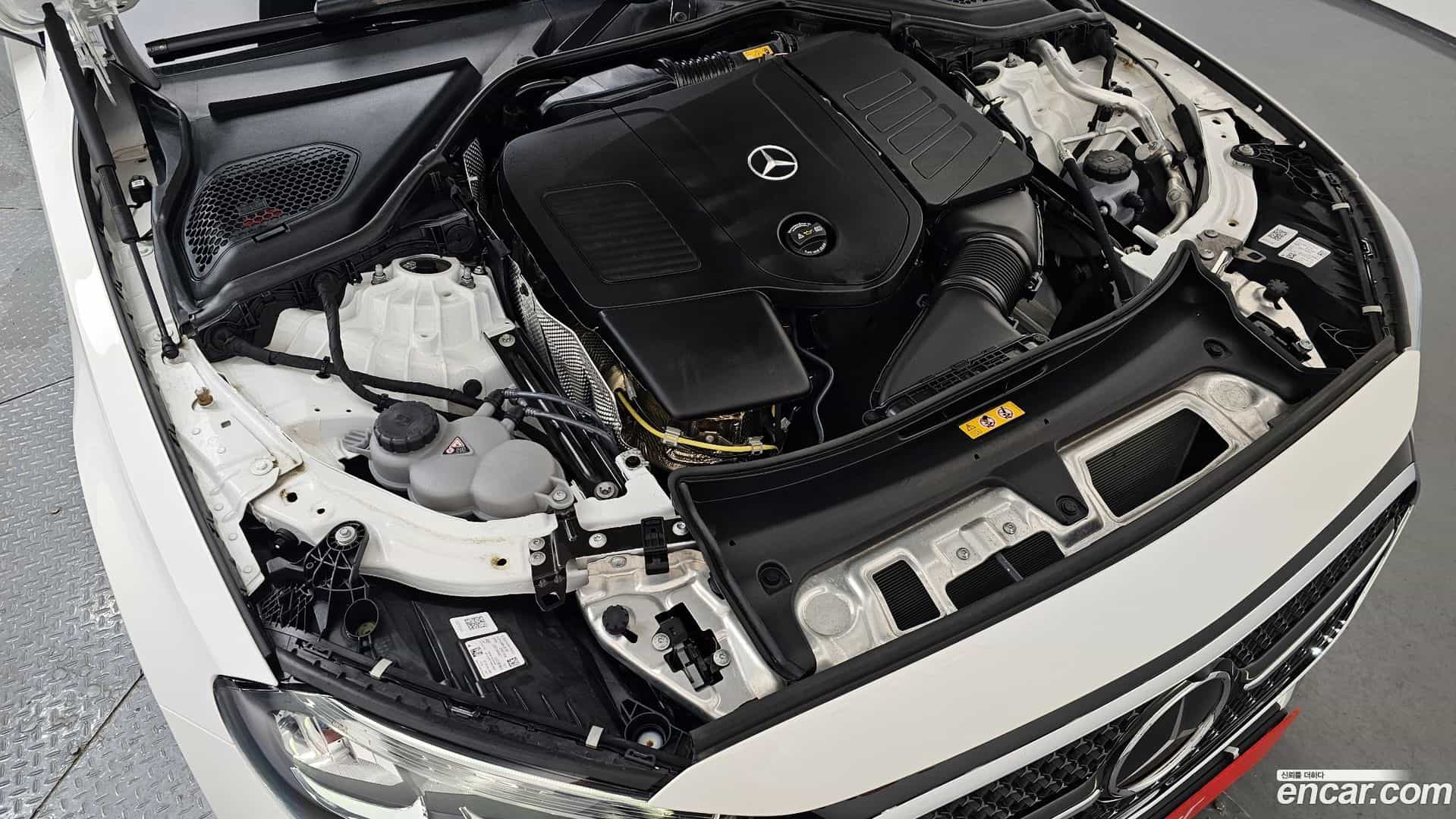 E-Class Mercedes-Benz 2024.8-OUTER-006