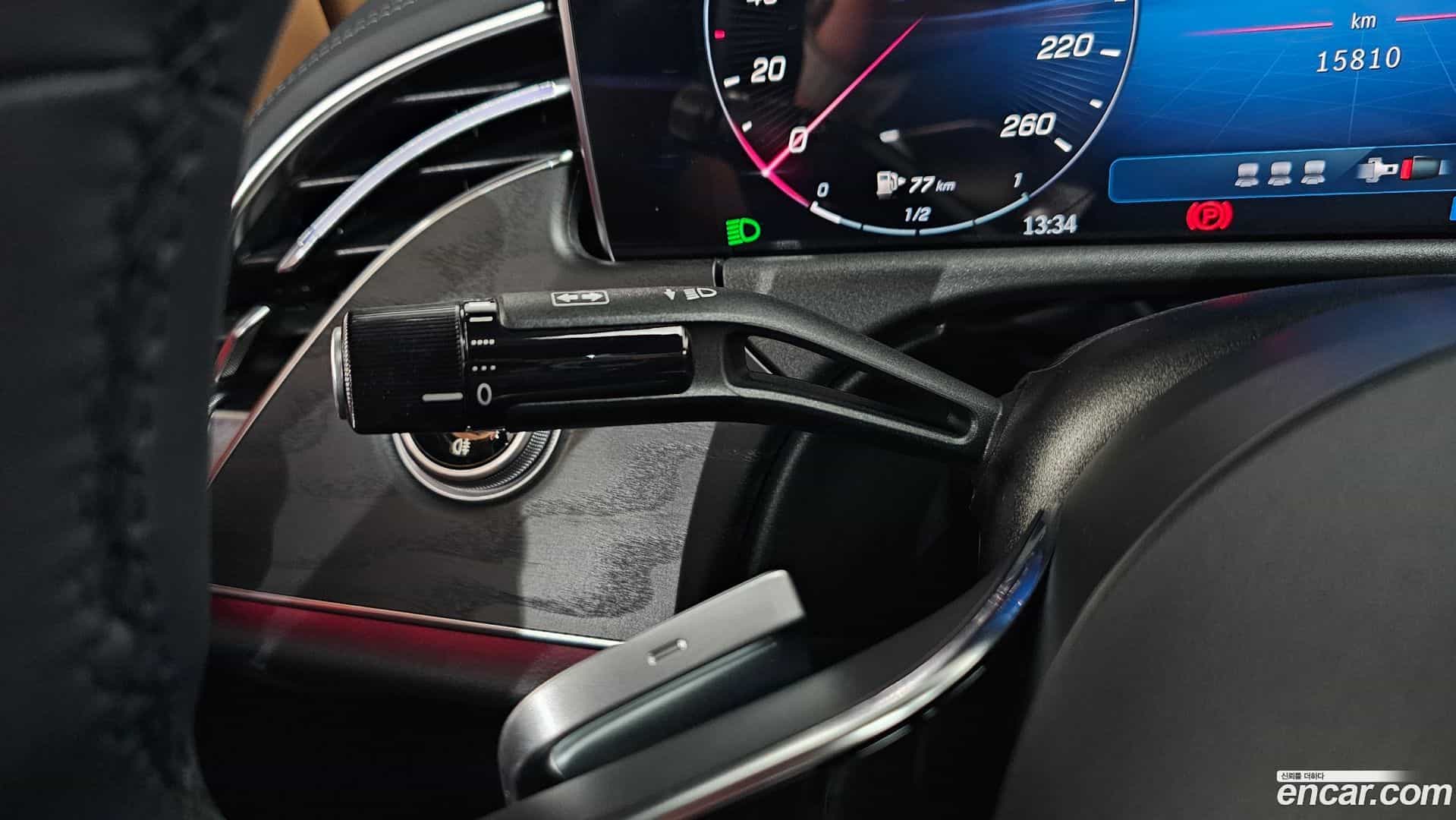 E-Class Mercedes-Benz 2024.8-OPTION-042