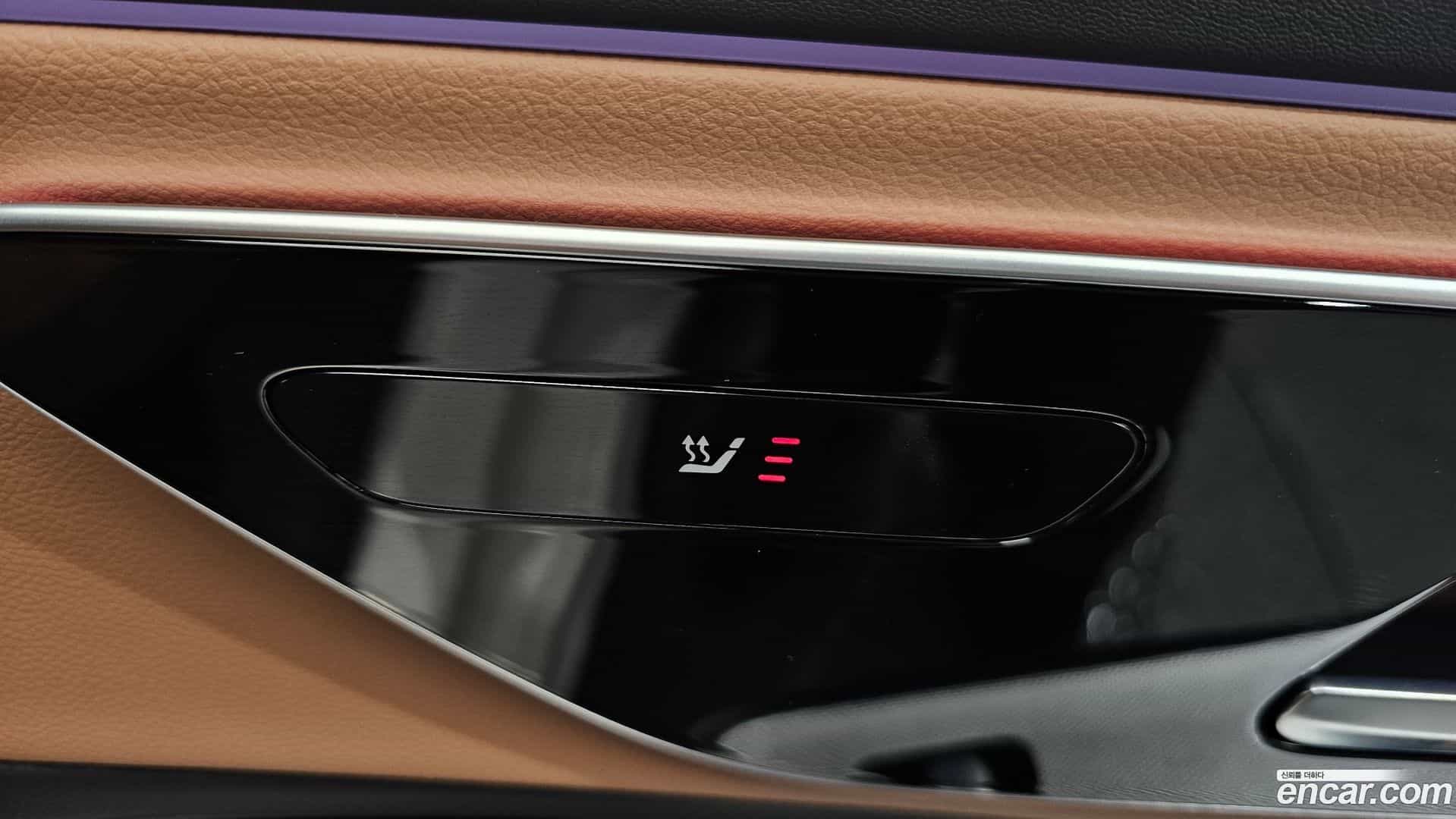 E-Class Mercedes-Benz 2024.8-OPTION-048