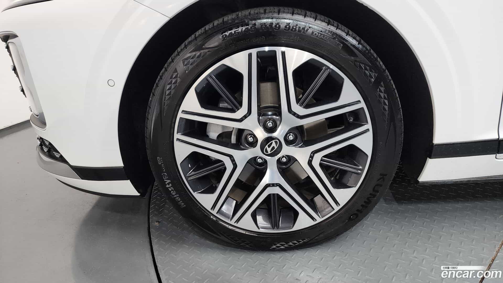 Grandeur Hyundai 2024.4-OUTER-005