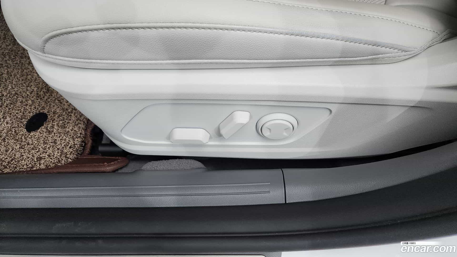 Grandeur Hyundai 2024.4-OPTION-044