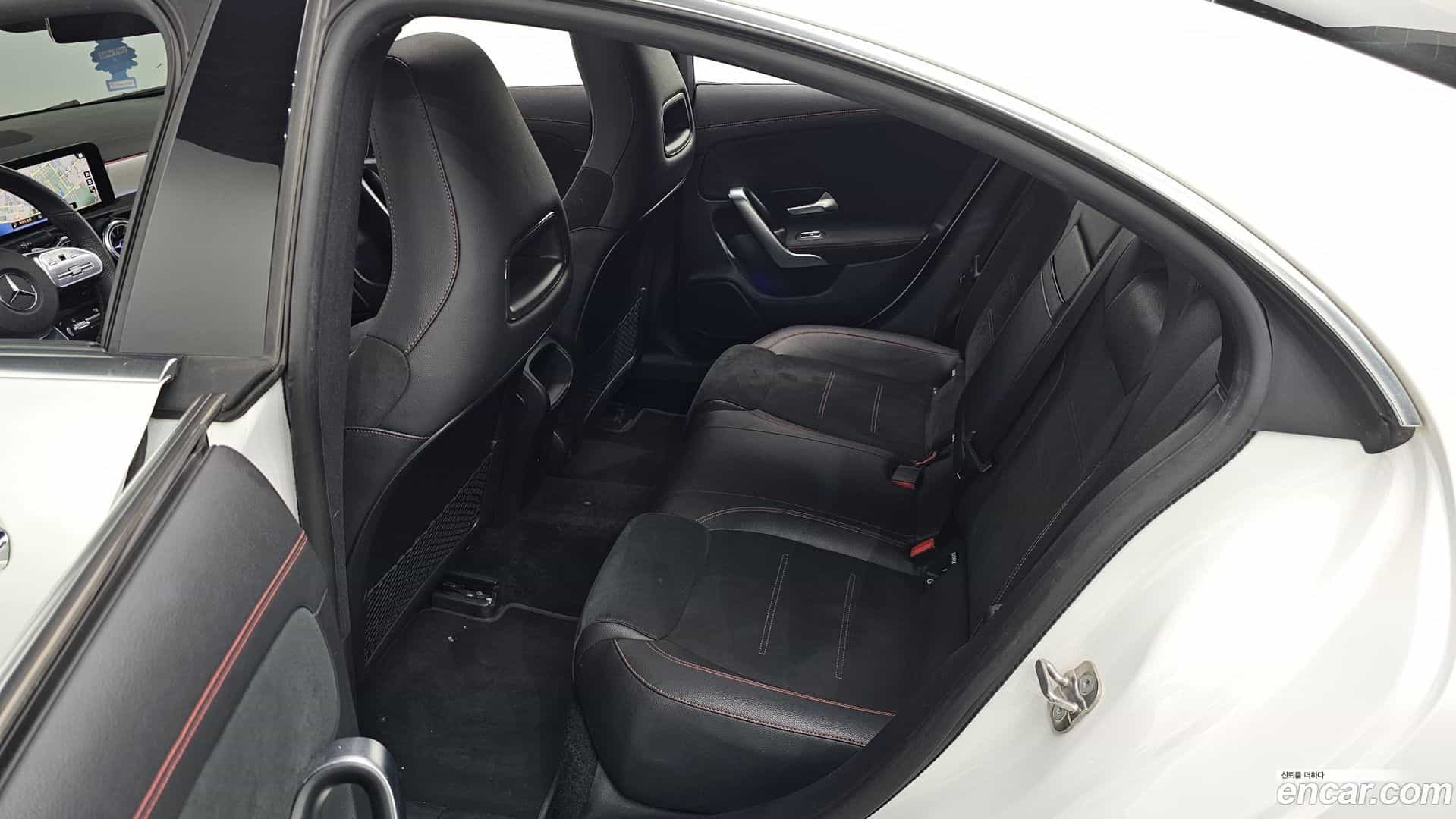 CLA-Class Mercedes-Benz 2023.4-OPTION-016