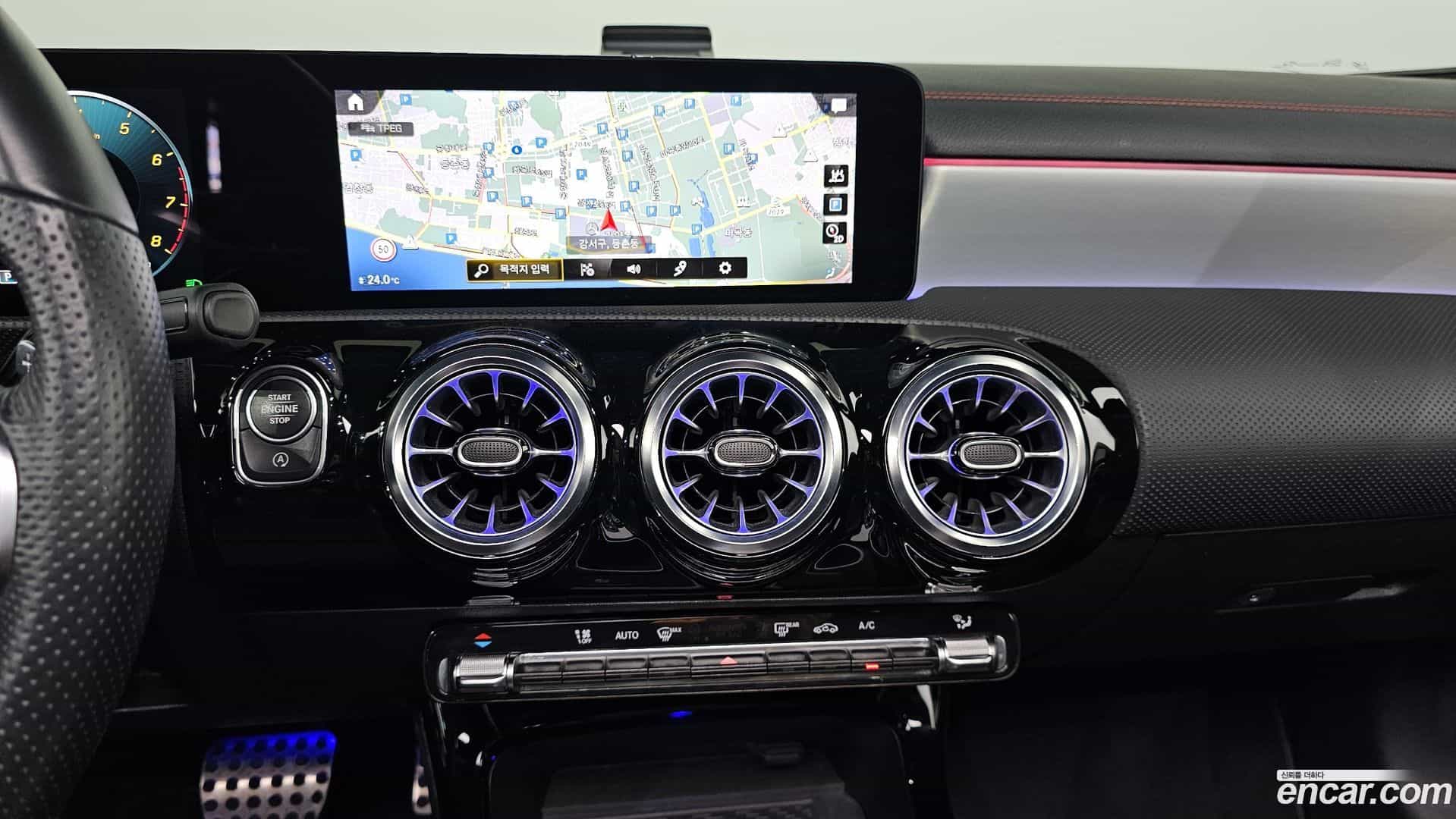 CLA-Class Mercedes-Benz 2023.4-OPTION-018