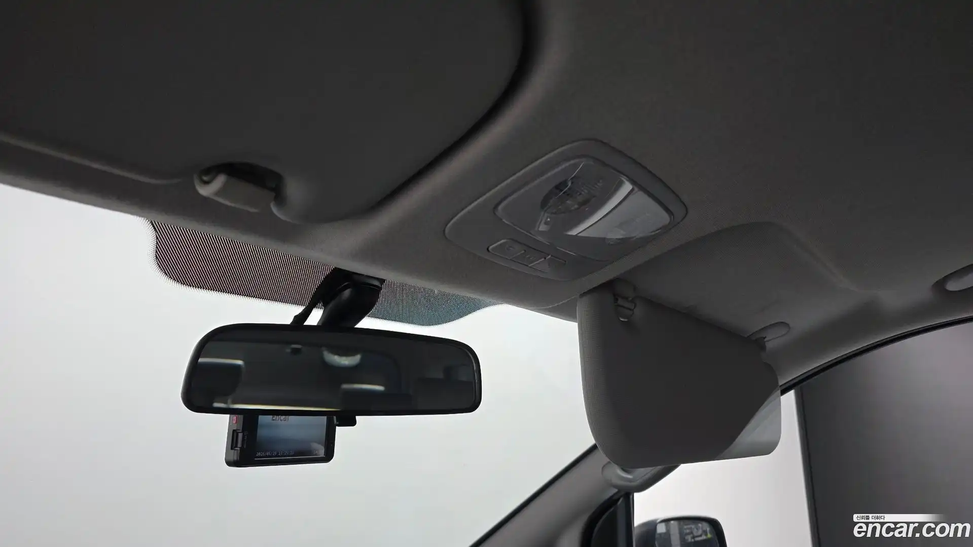 Starex Hyundai 2018.8-OPTION-021
