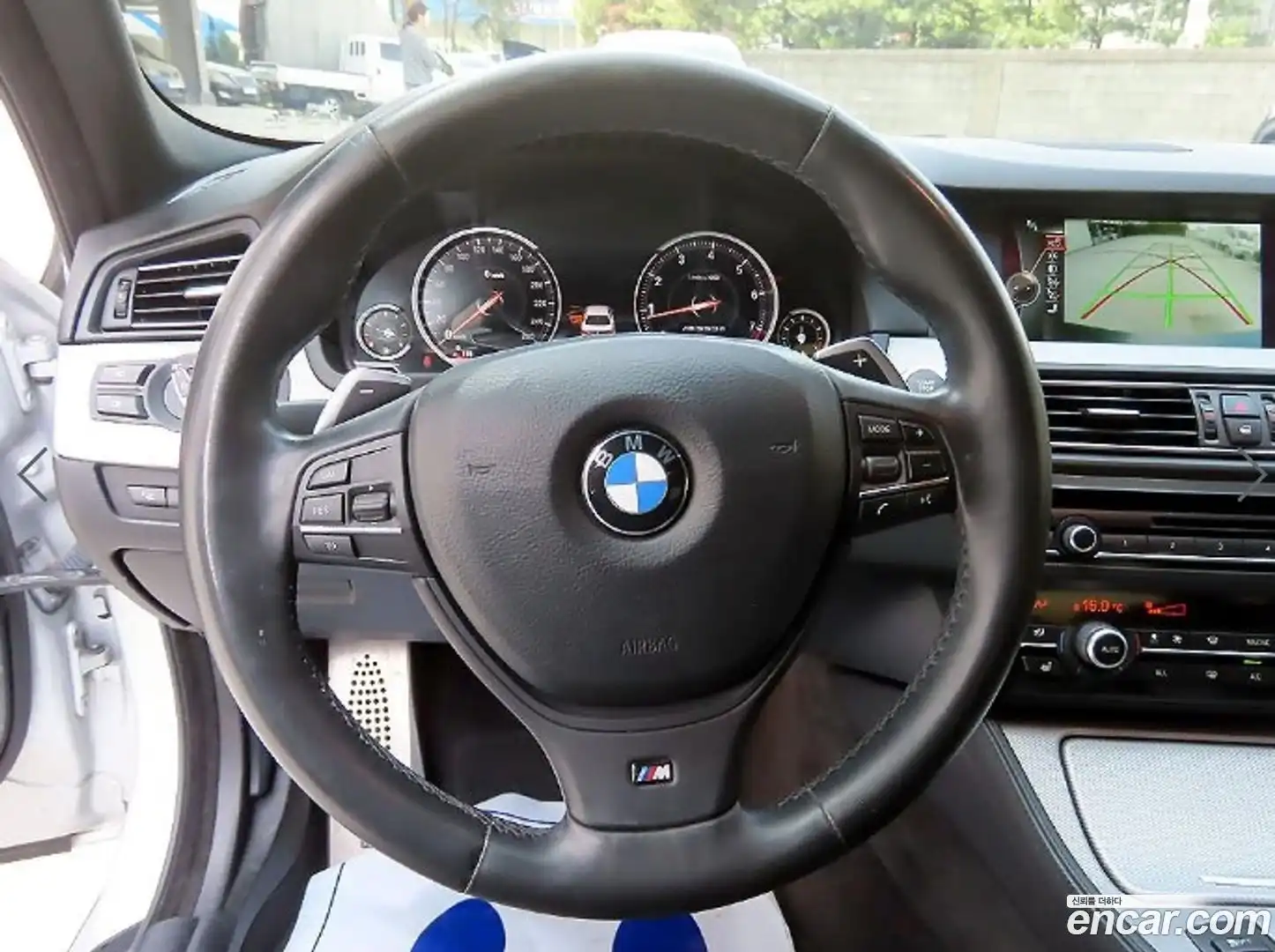 5-Series BMW 2013.11-INNER-007