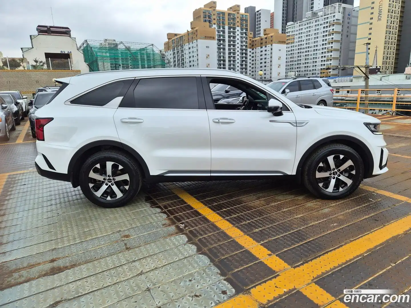 Sorento Kia 2022.2-INNER-008