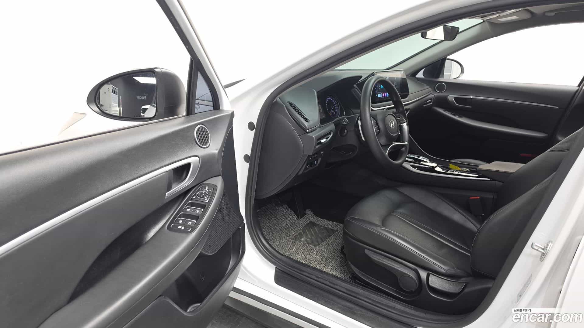 Sonata Hyundai 2022.3-INNER-010