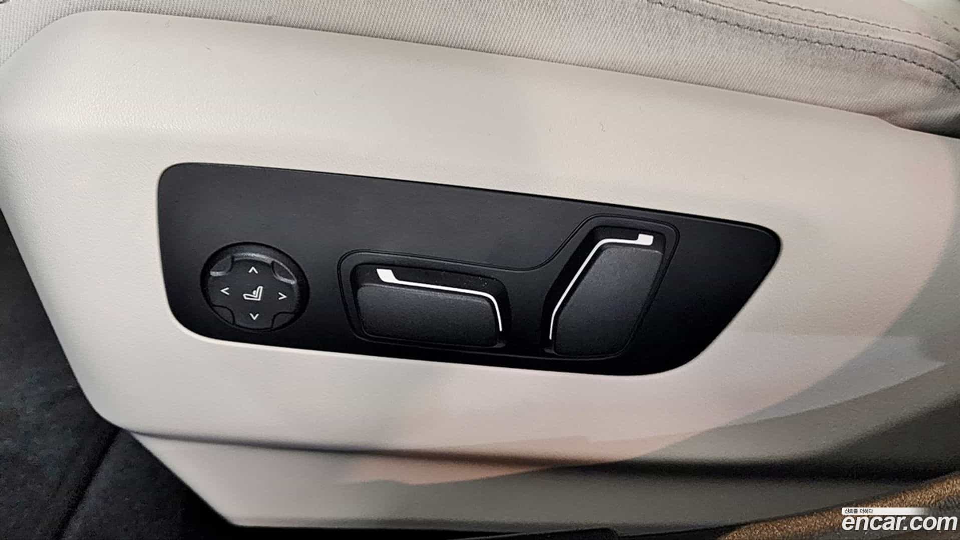 5-Series BMW 2025.6-OPTION-017
