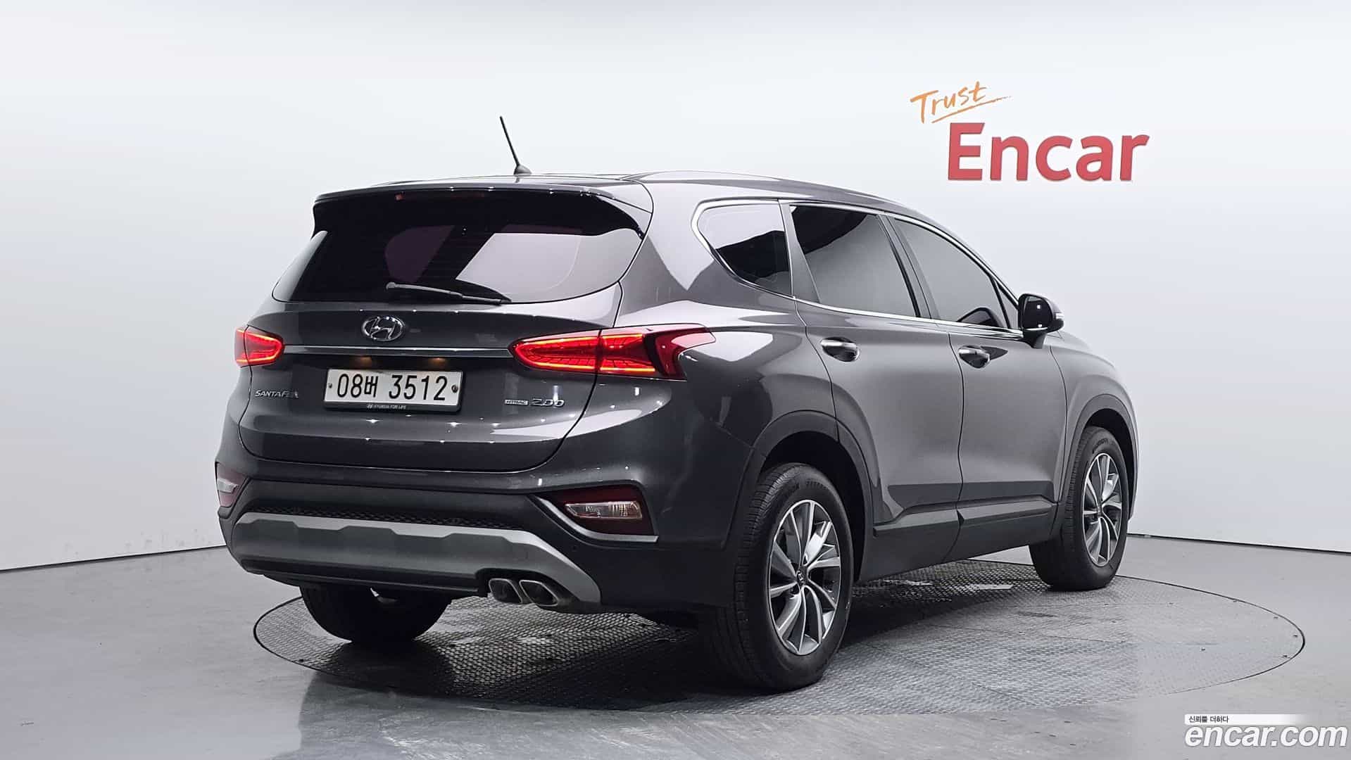 Santafe Hyundai 2018.10-OUTER-002