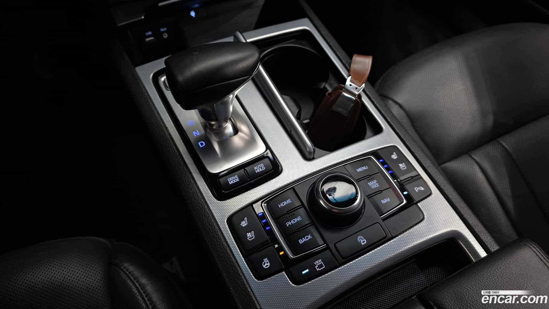 G80 Genesis 2016.8-INNER-009