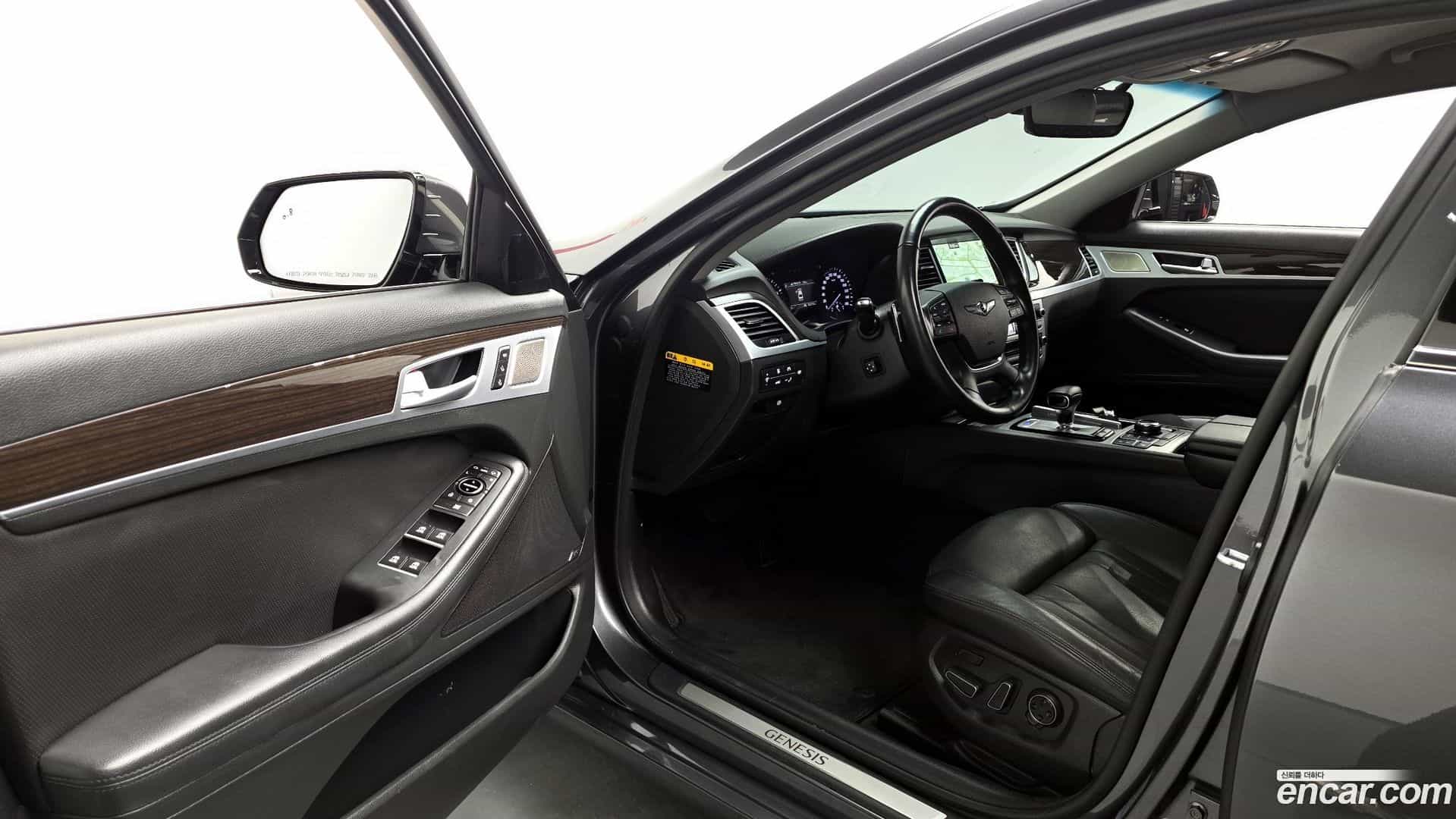 G80 Genesis 2016.8-INNER-010