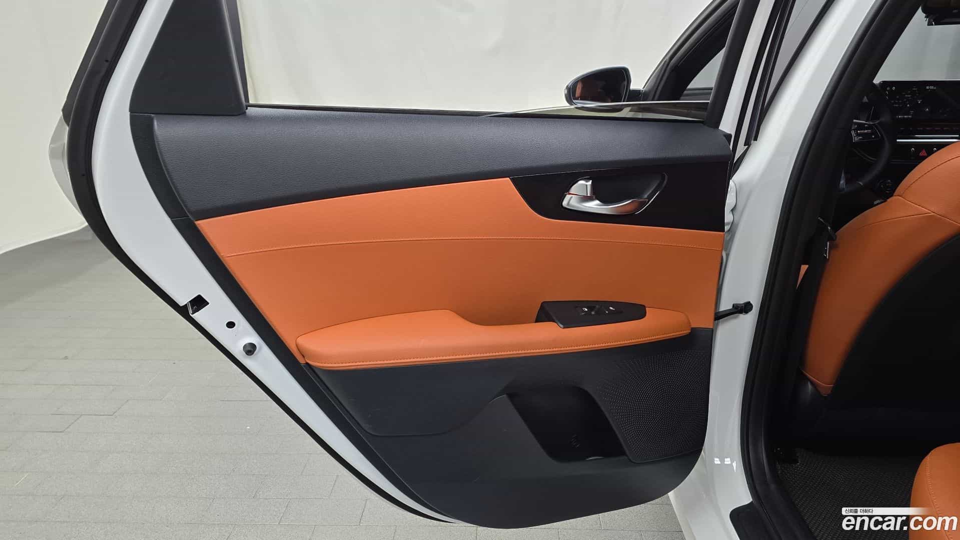 K3 Kia 2024.1-INNER-035