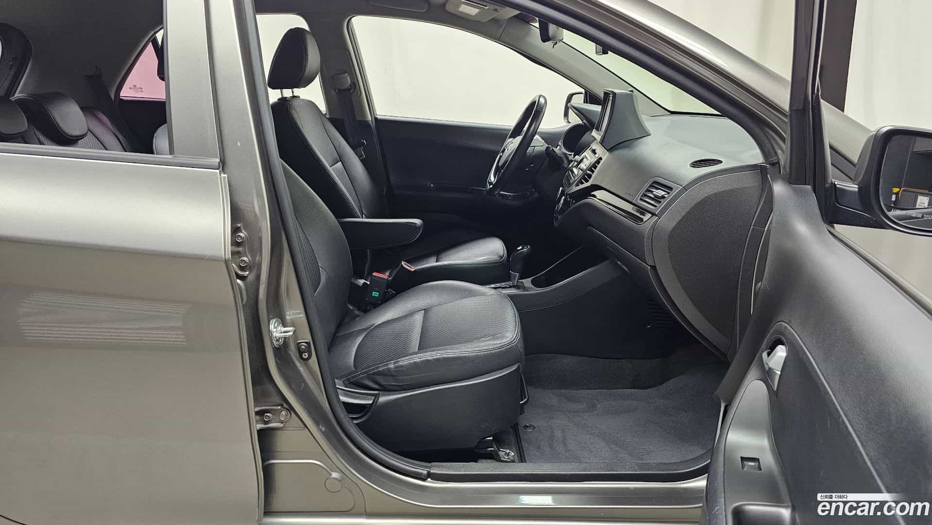 morning Kia 2013.8-INNER-036