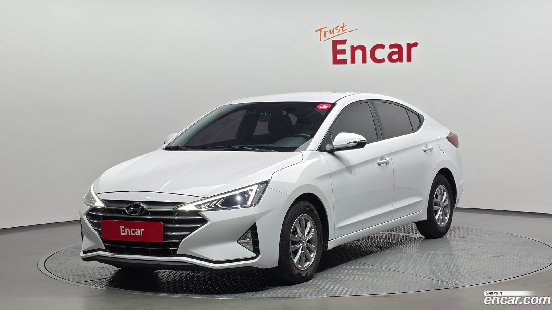 Main__Slider__Photo:AVANTE Hyundai 2020.3-0