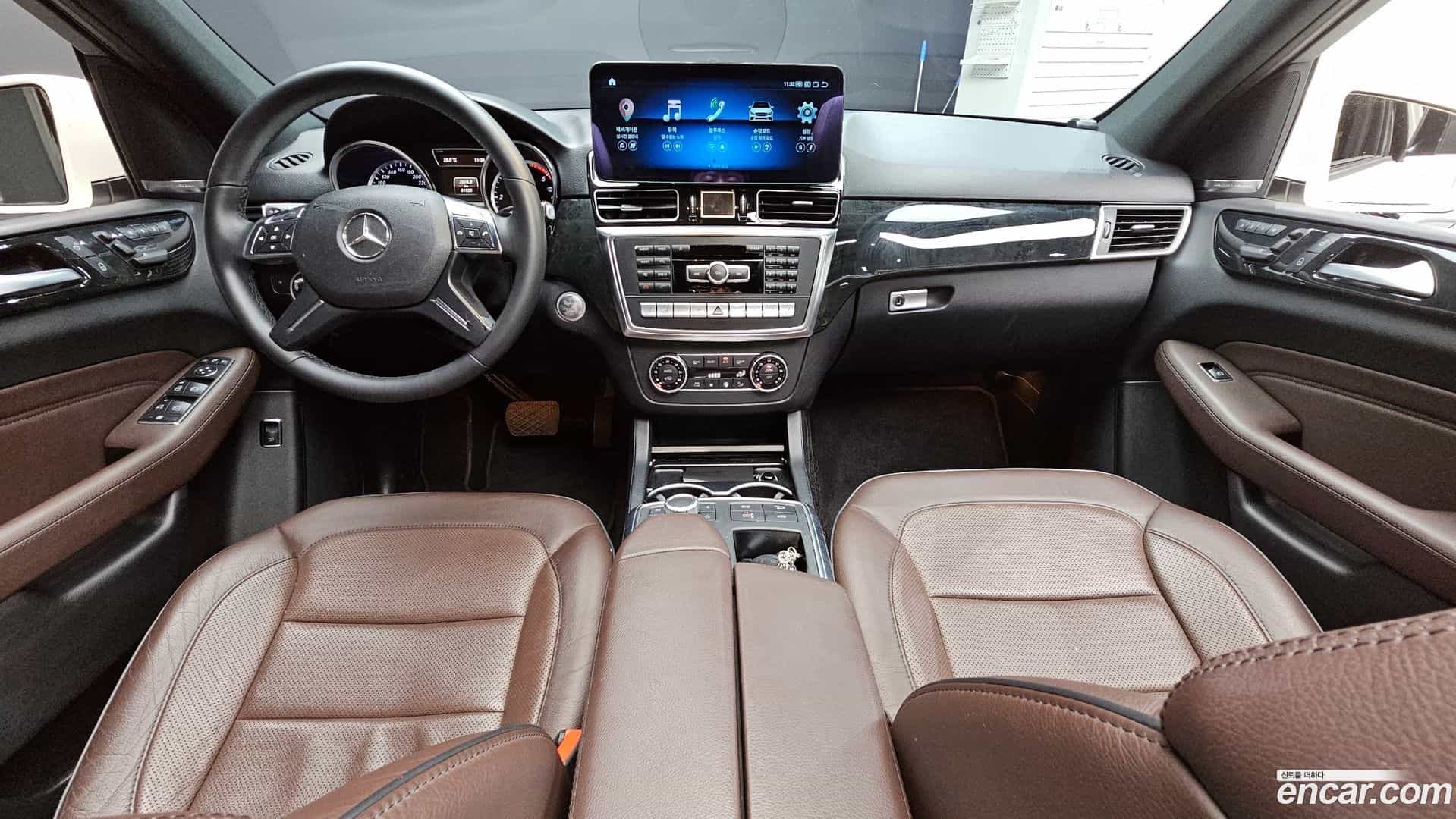 M-class Mercedes-Benz 2013.3-INNER-007