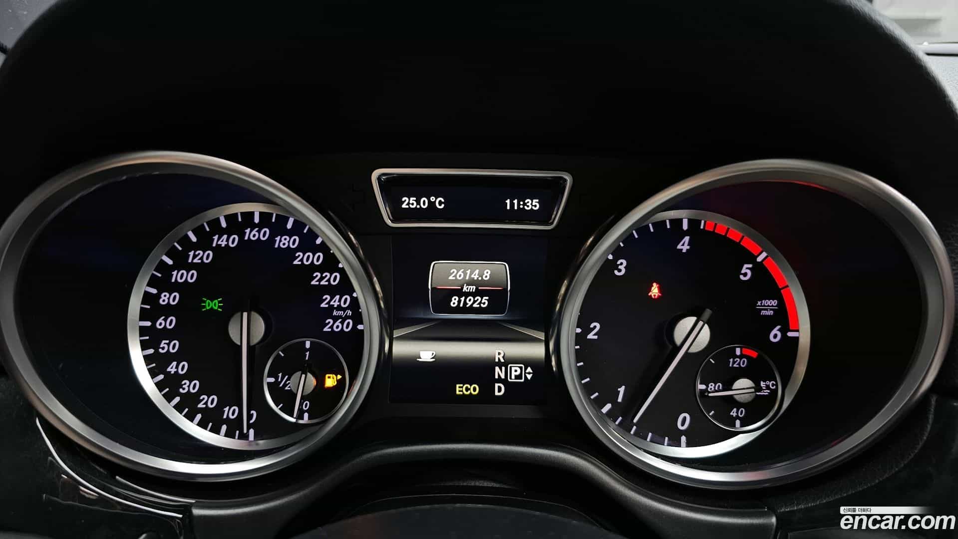 M-class Mercedes-Benz 2013.3-INNER-008