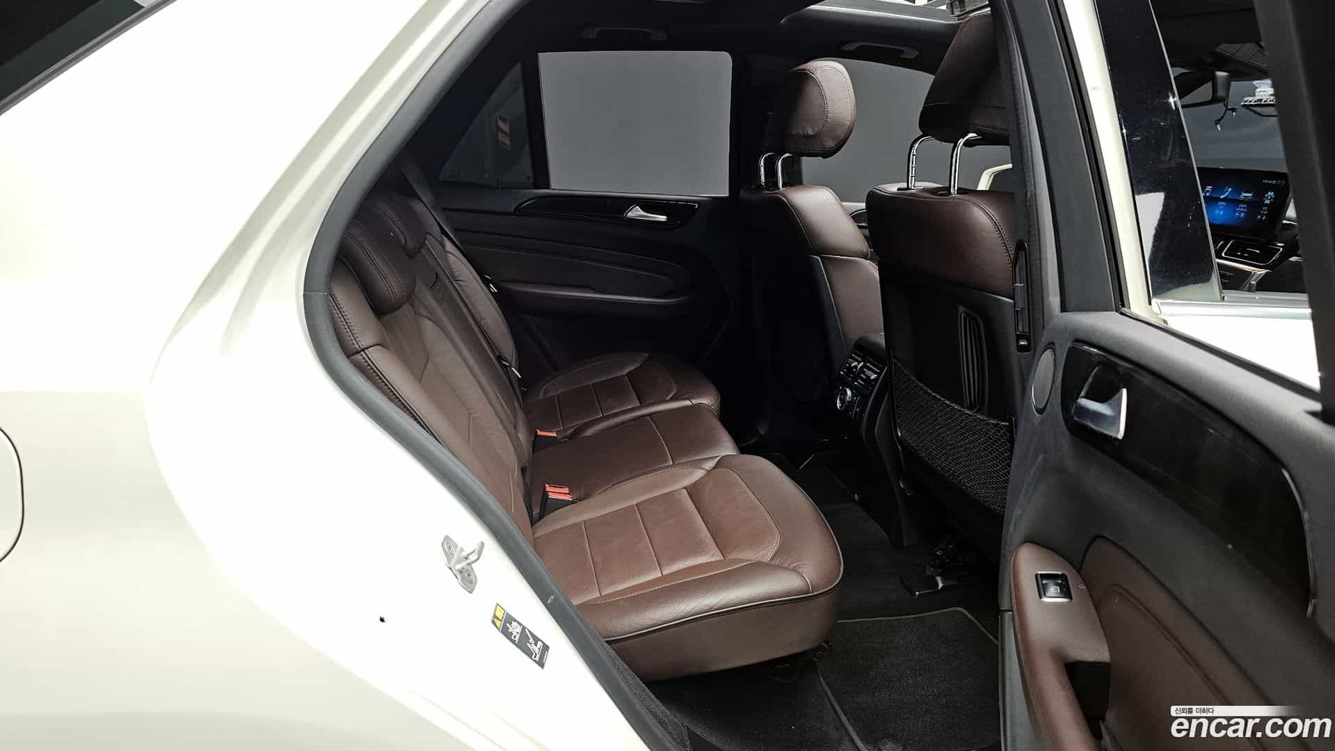 M-class Mercedes-Benz 2013.3-OPTION-015