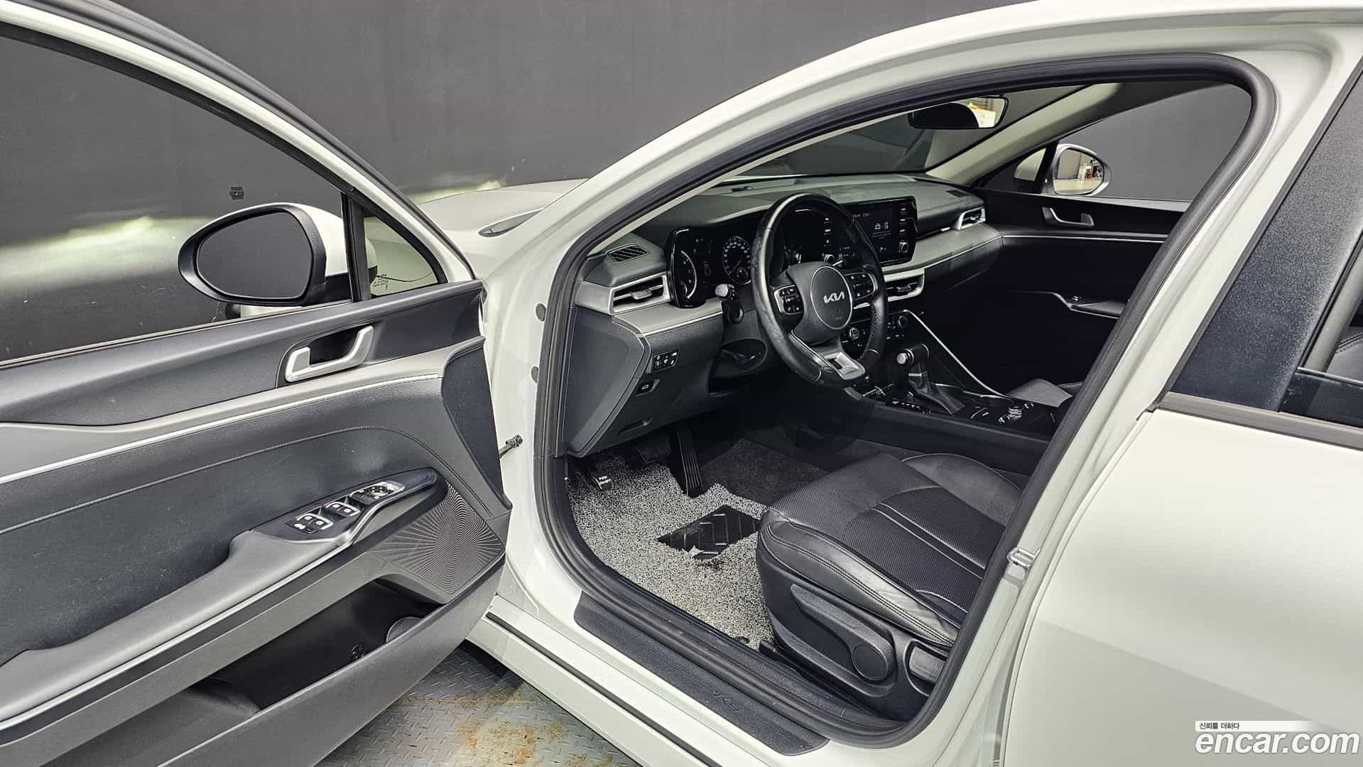 K5 Kia 2022.1-INNER-036