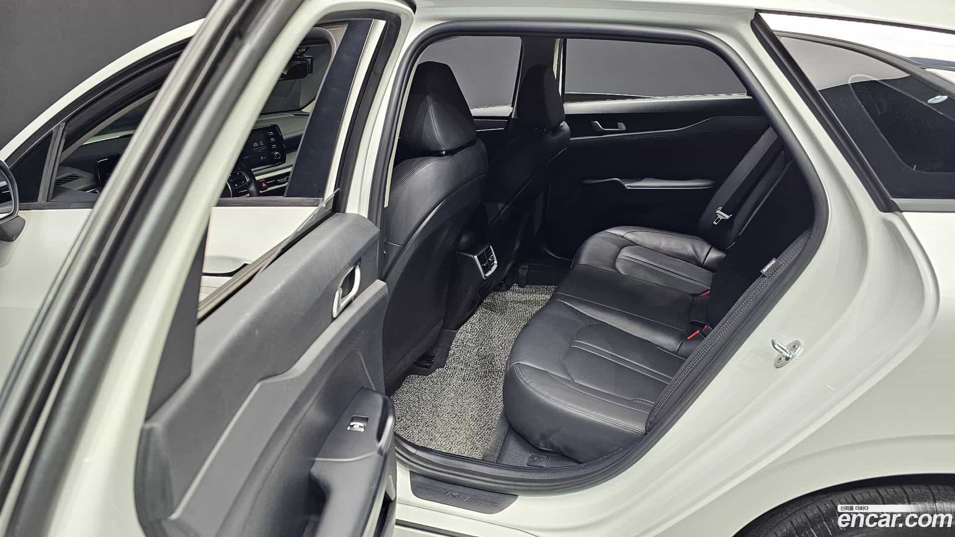 K5 Kia 2022.1-OPTION-041