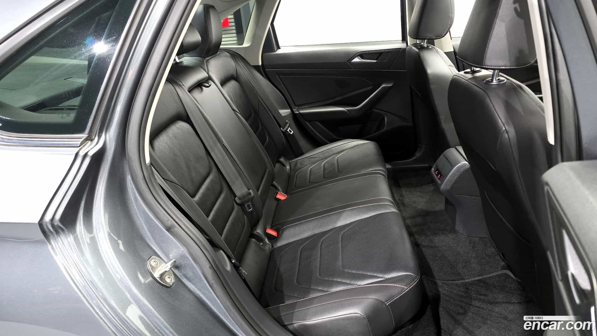 Jetta Volkswagen 2020.11-OPTION-016