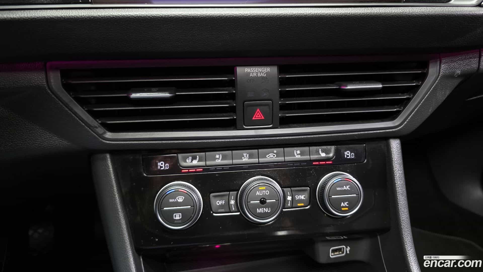 Jetta Volkswagen 2020.11-OPTION-020