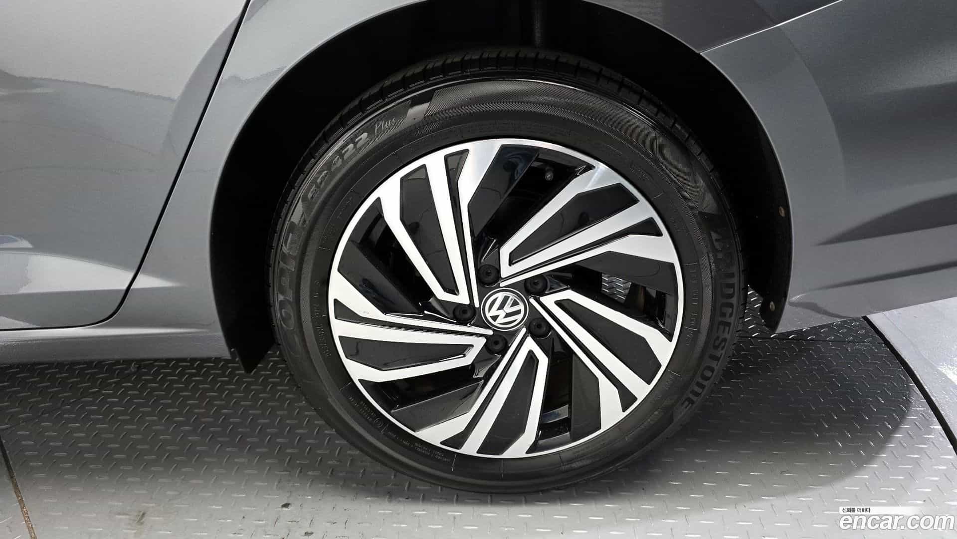 Jetta Volkswagen 2020.11-OUTER-031