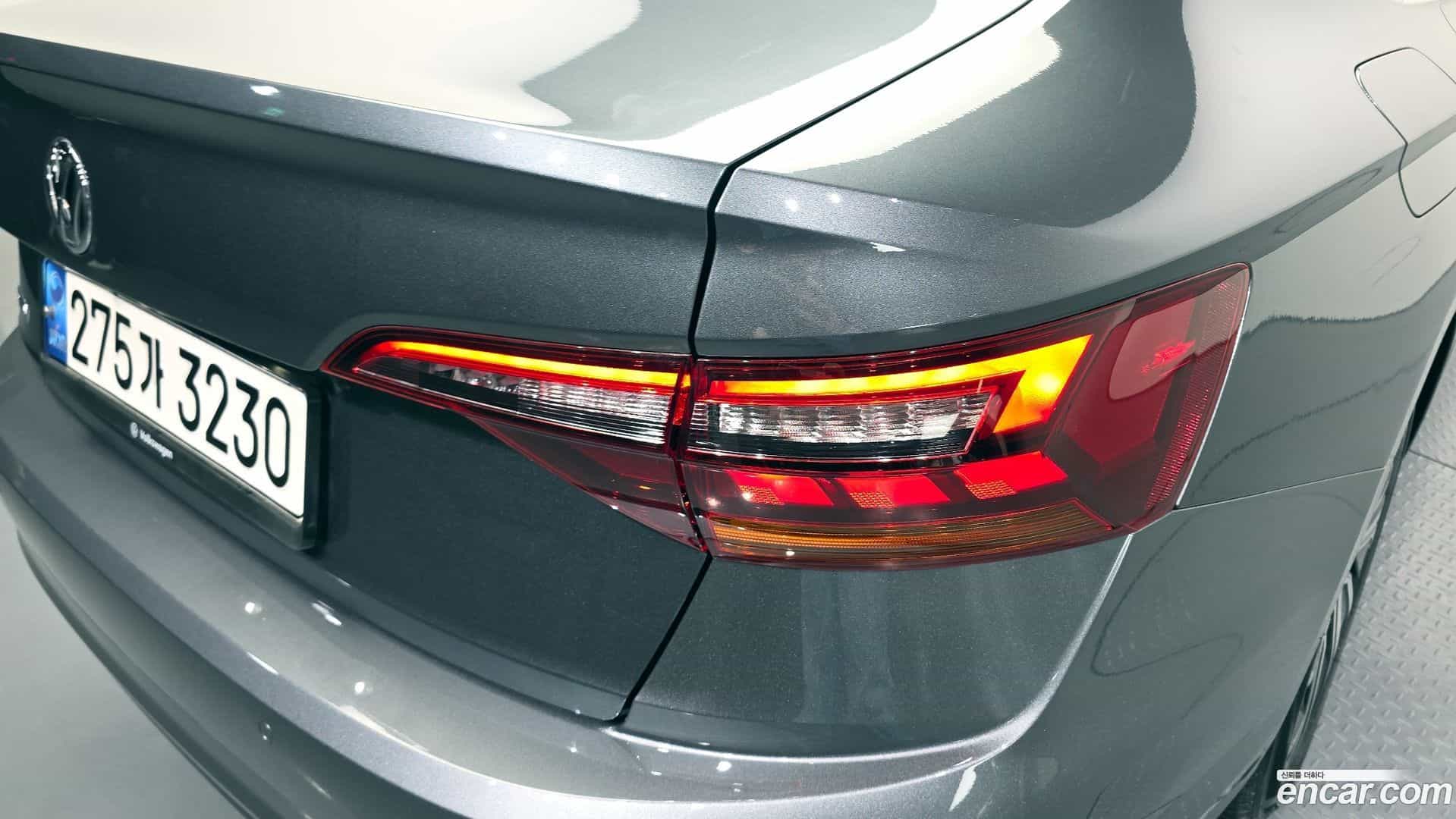Jetta Volkswagen 2020.11-OUTER-033