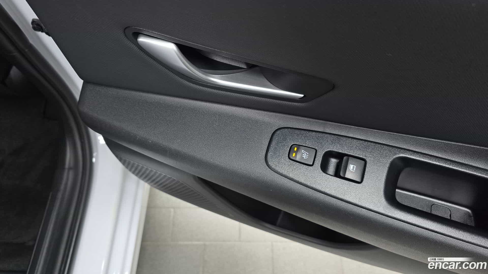AVANTE Hyundai 2023.8-OPTION-024