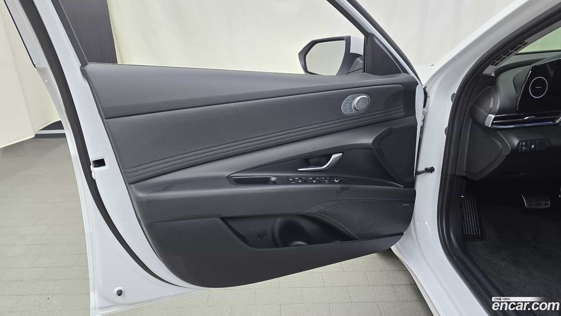 AVANTE Hyundai 2023.8-INNER-034