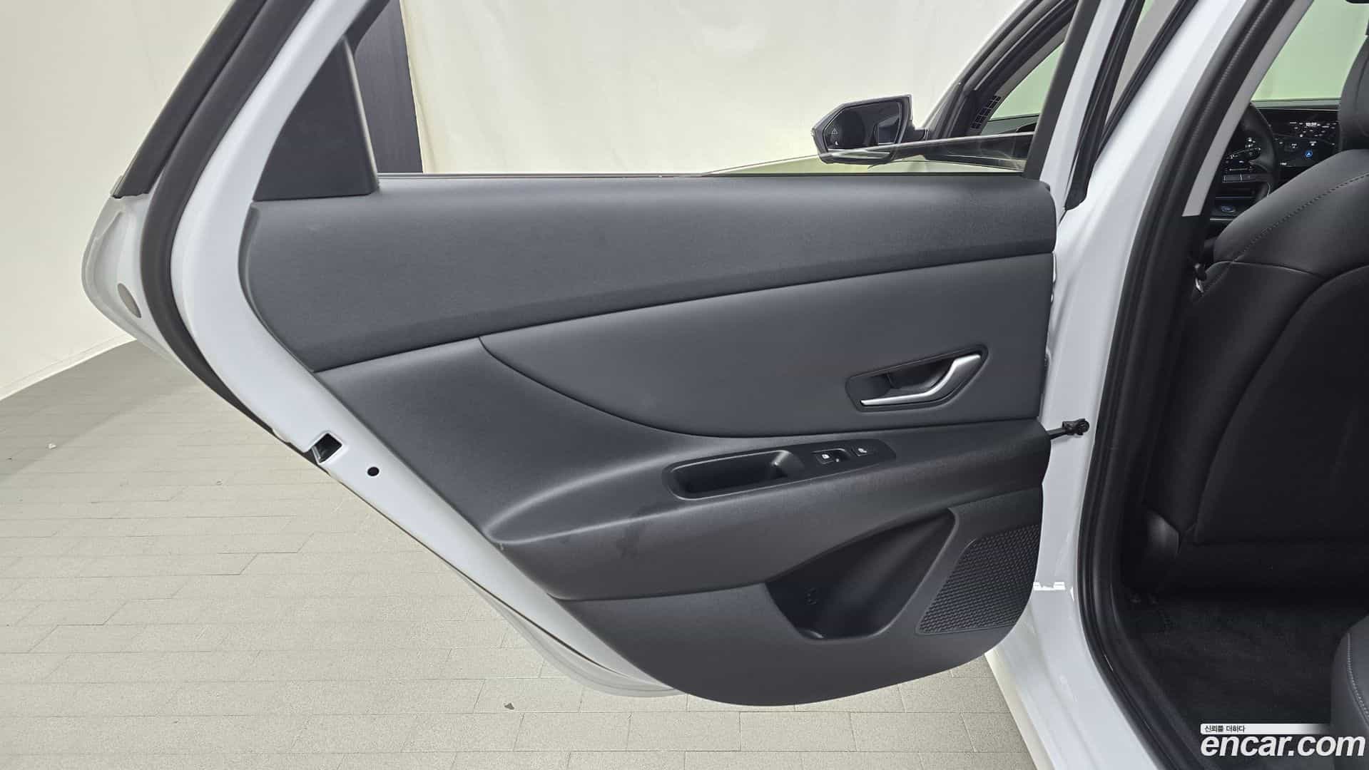 AVANTE Hyundai 2023.8-INNER-035