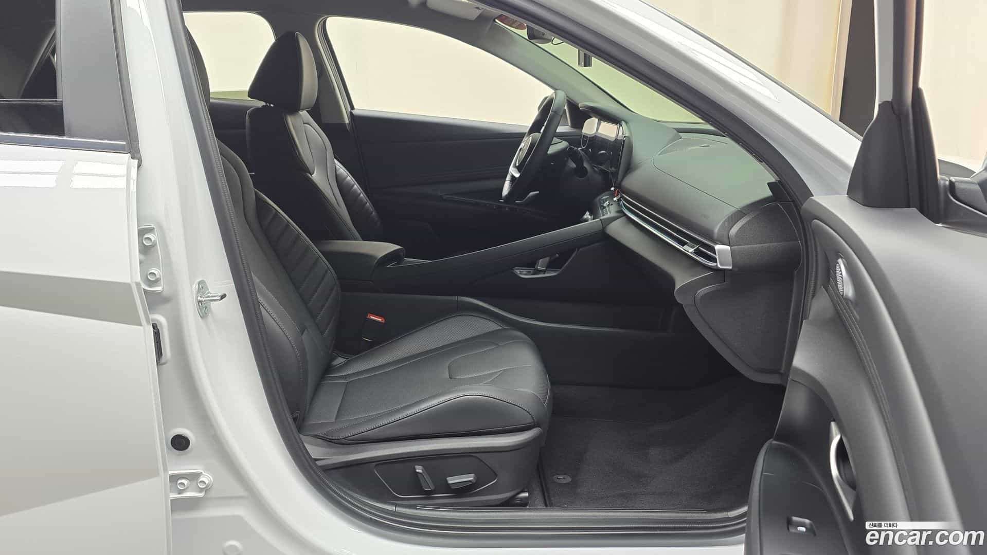 AVANTE Hyundai 2023.8-INNER-036